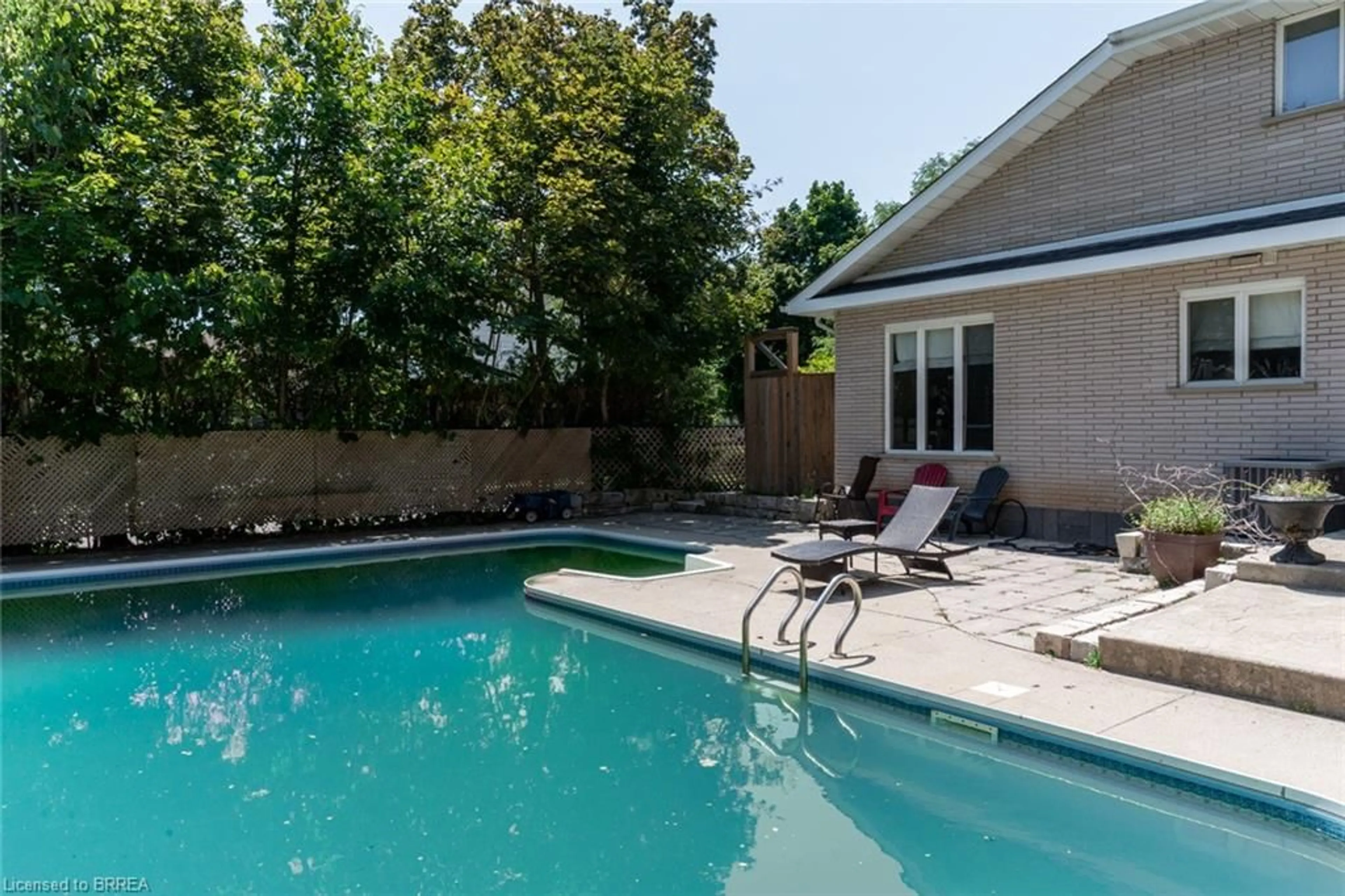 Pool for 267 Memorial Dr, Brantford Ontario N3R 7G6