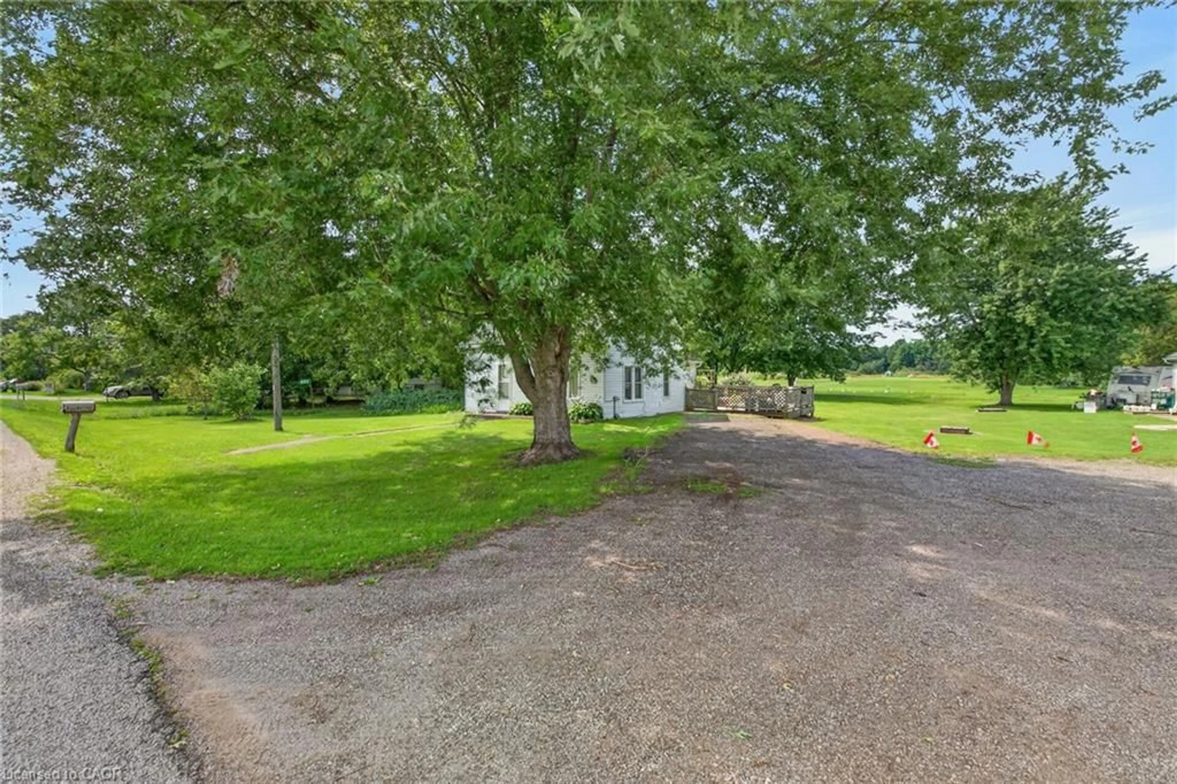A pic from outside/outdoor area/front of a property/back of a property/a pic from drone, unknown for 495 Marshagen Rd, Dunnville Ontario N1A 2W2