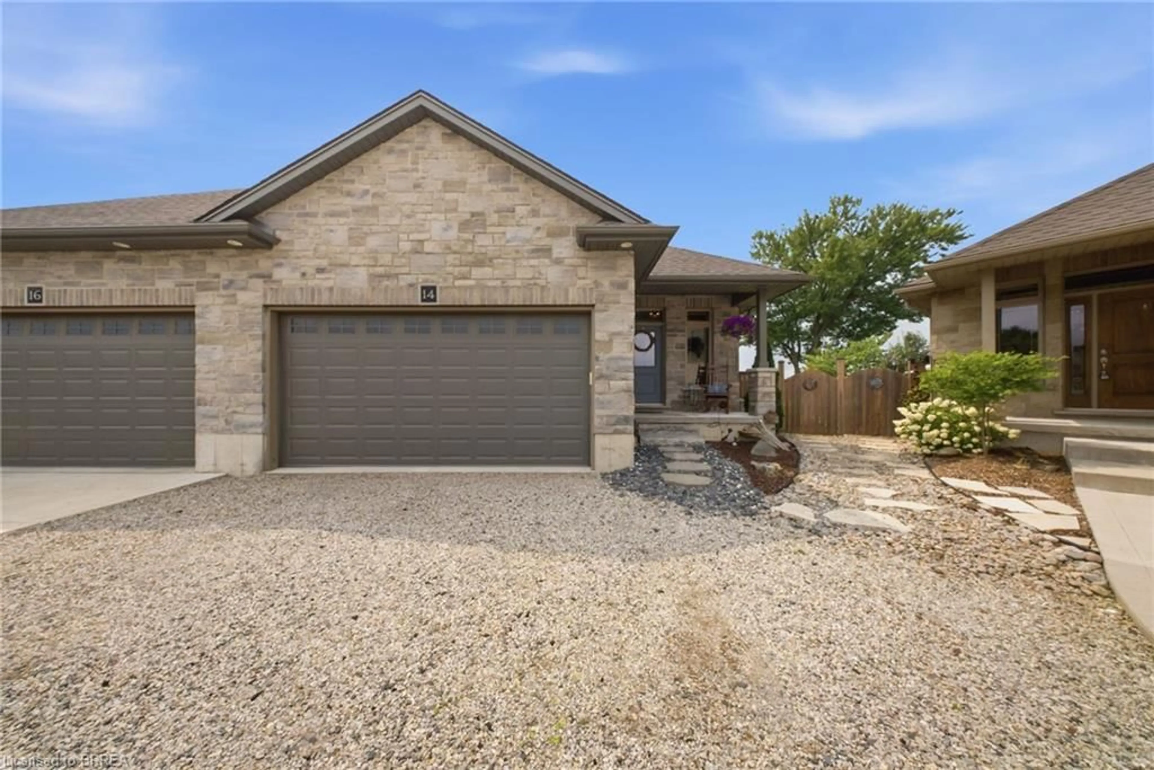 Home with brick exterior material, street for 14 Ridgewood Crt, Woodstock Ontario N4T 0E5