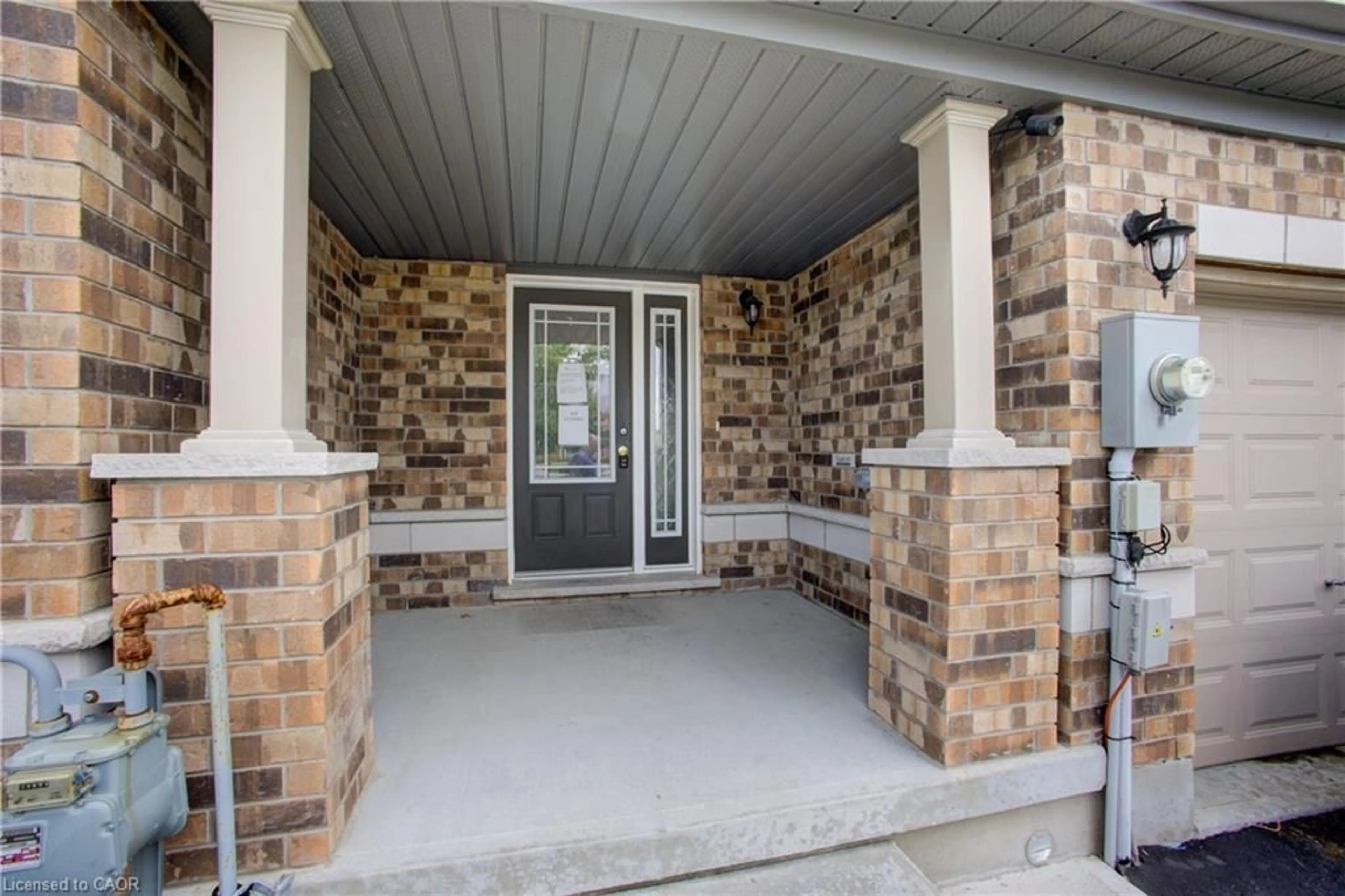 Indoor entryway for 193 Mccann St, Guelph Ontario N1G 0A6