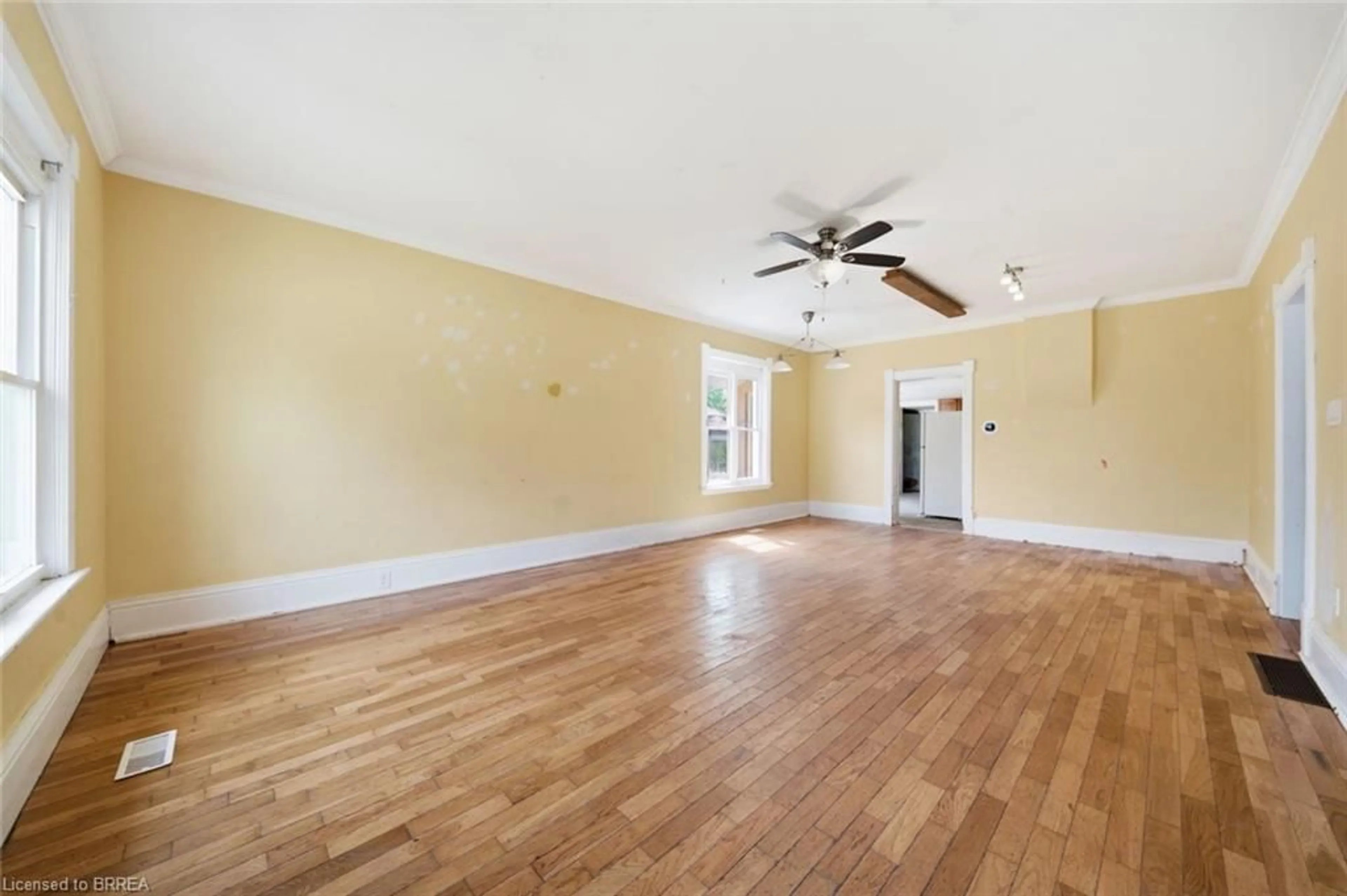 A pic of a room for 82 St. George St, Brantford Ontario N3R 1V4