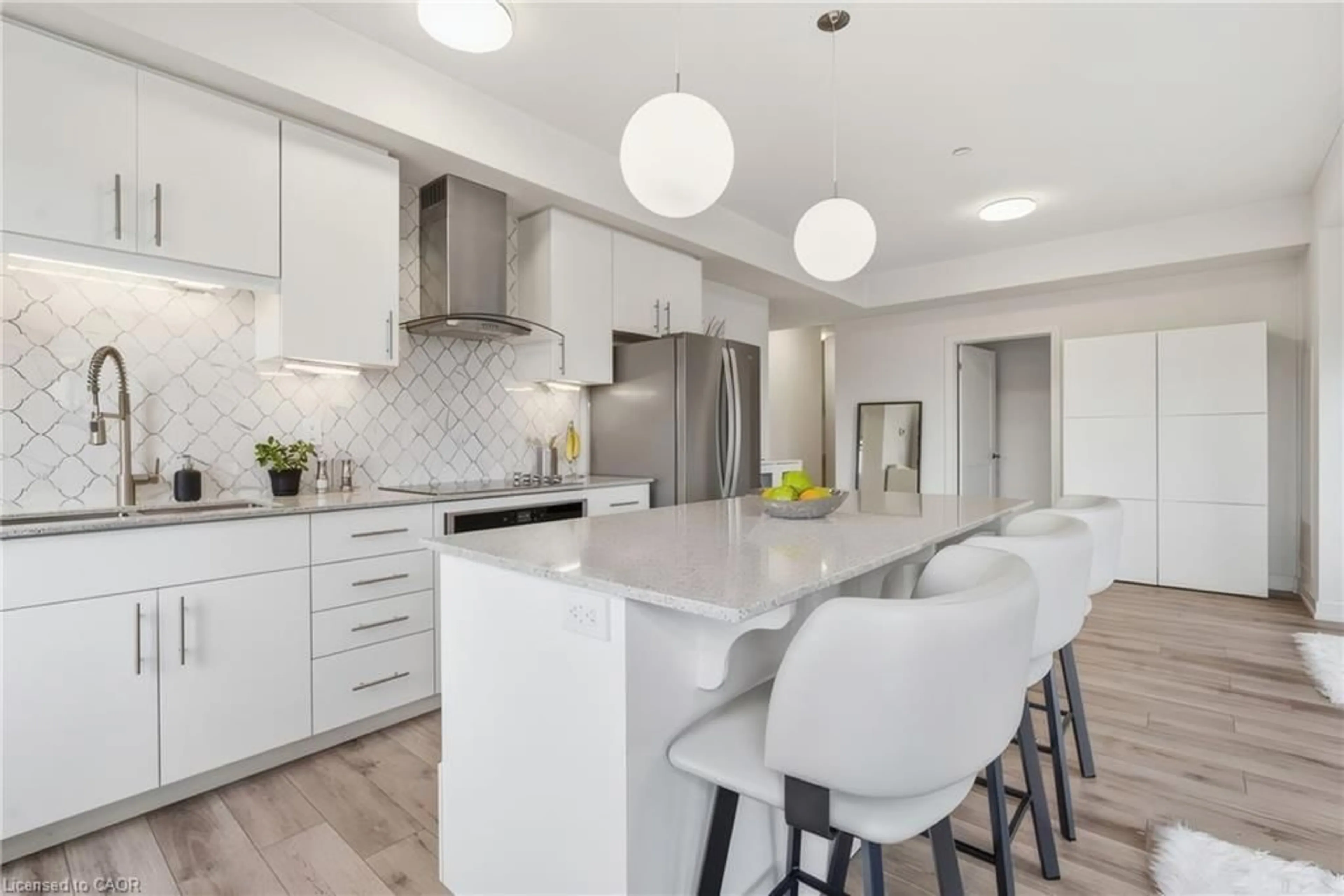Open concept kitchen, ceramic/tile floor for 251 Northfield Dr #312, Waterloo Ontario N2K 0G9