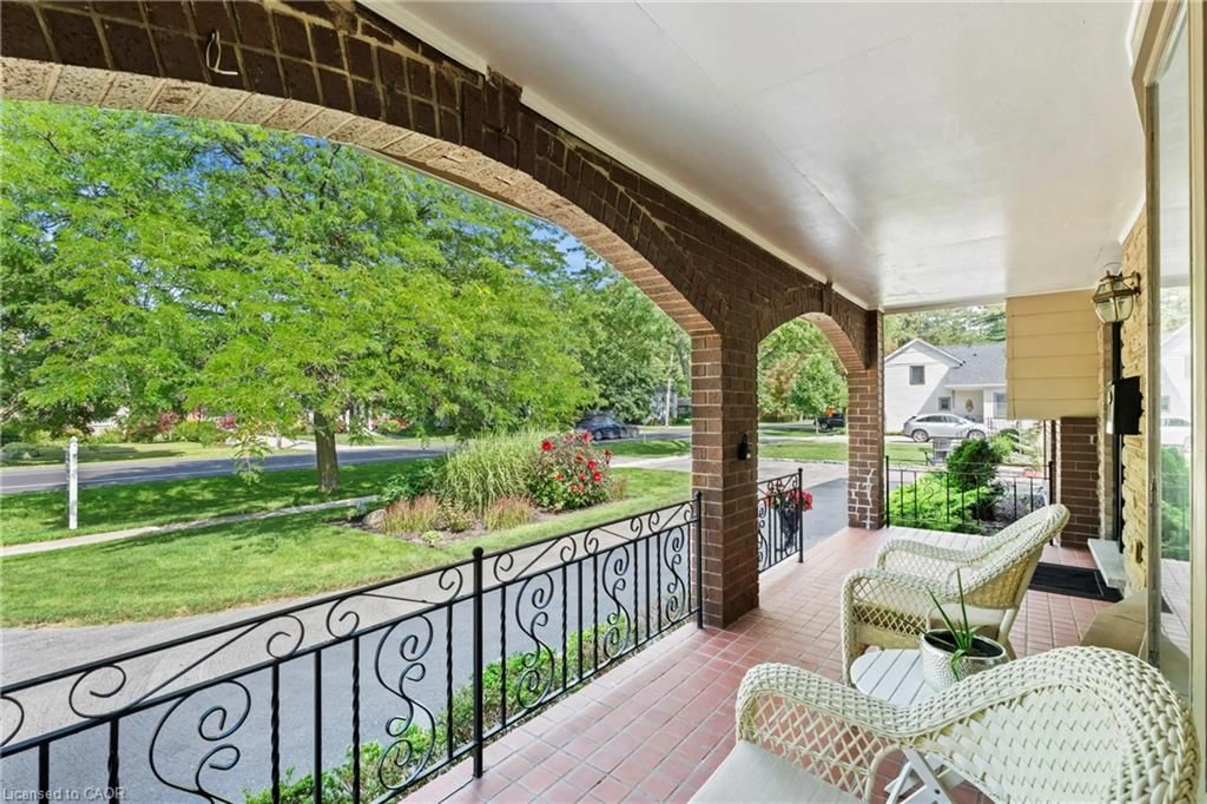 Patio, water/lake/river/ocean view for 90 Mary St, Niagara-on-the-Lake Ontario L0S 1J0