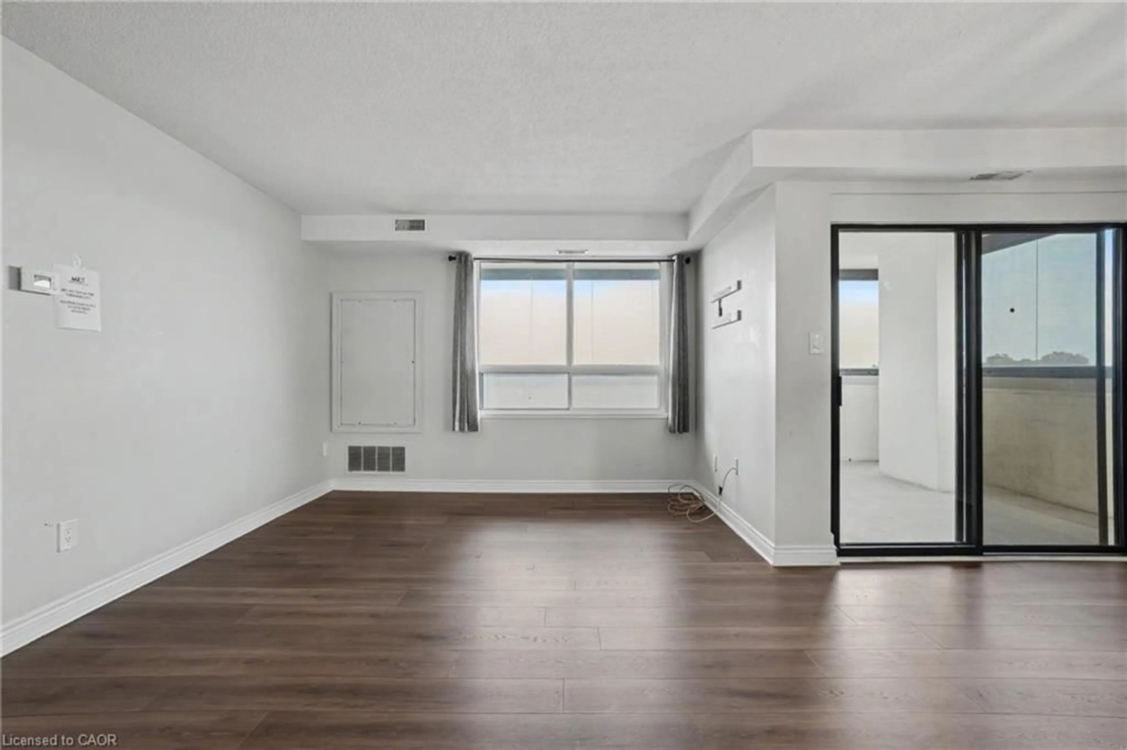 A pic of a room for 432 Main St #603, Hamilton Ontario L8N 1J9