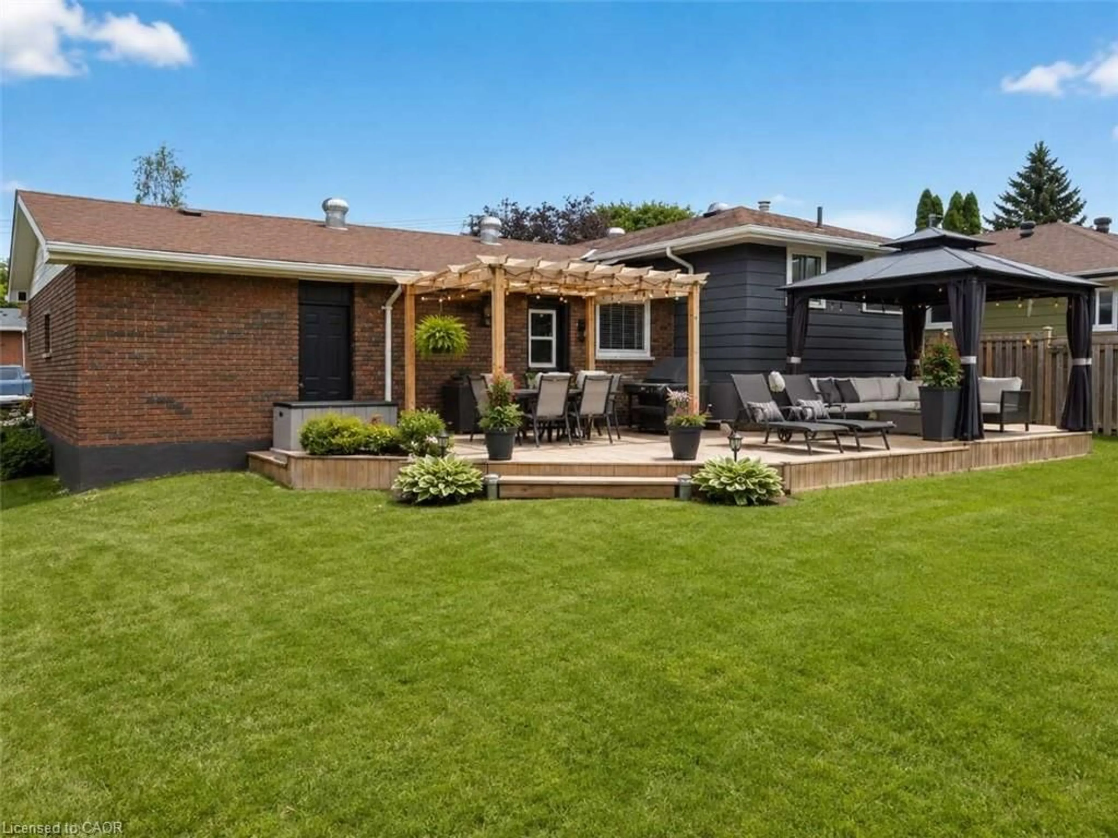Home with brick exterior material, street for 630 Manly St, Midland Ontario L4R 3G5
