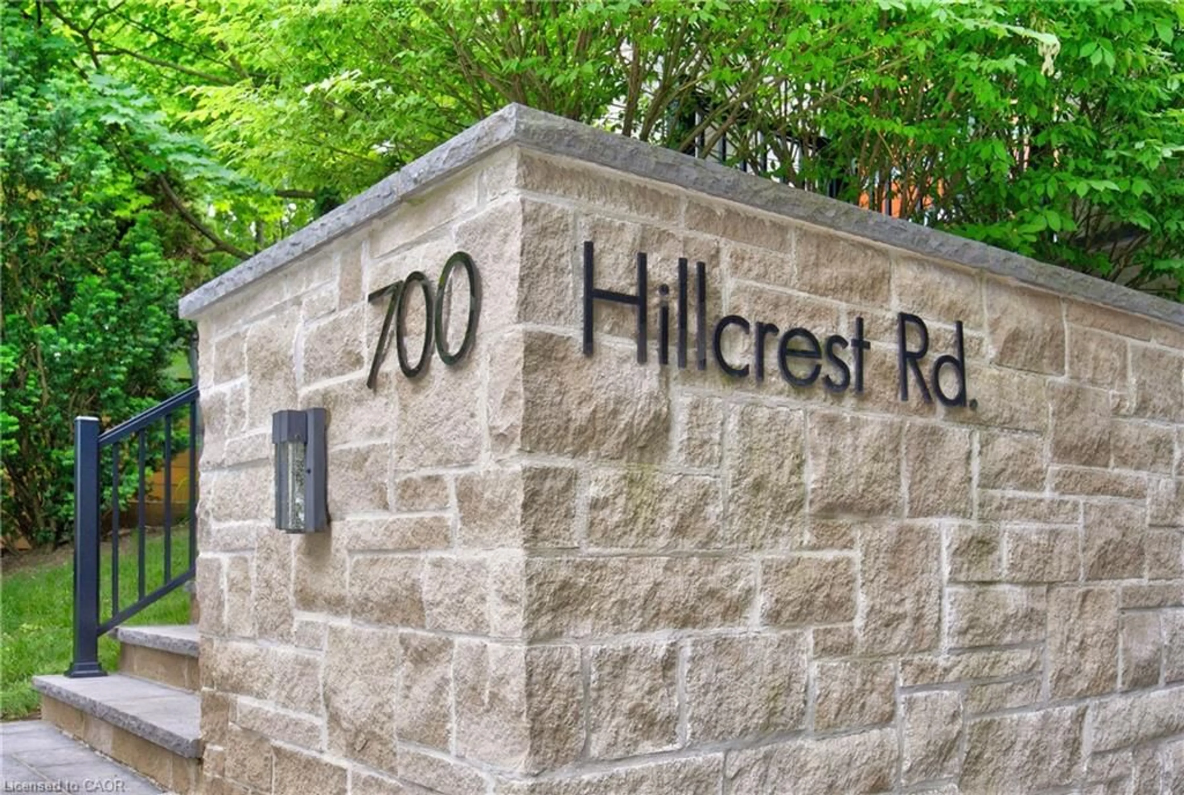 Unknown for 700 Hillcrest Rd, West Shore Ontario L1W 2P1
