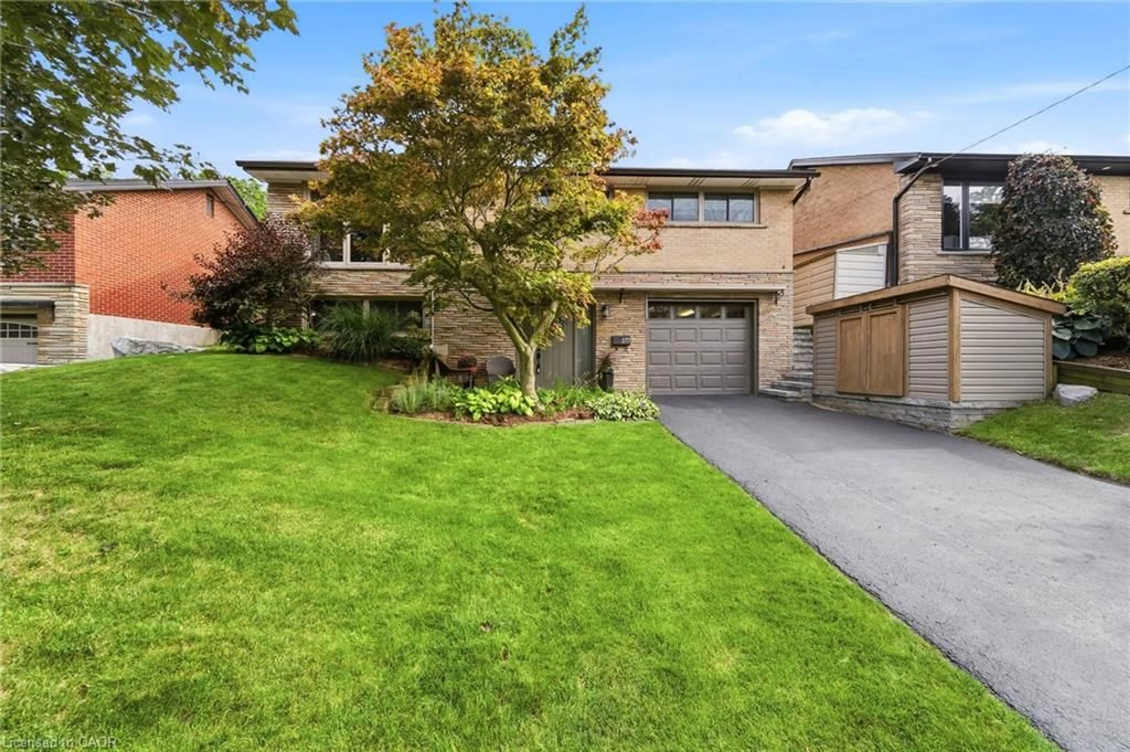 Home with brick exterior material, street for 177 Lower Horning Rd, Hamilton Ontario L8S 3H1