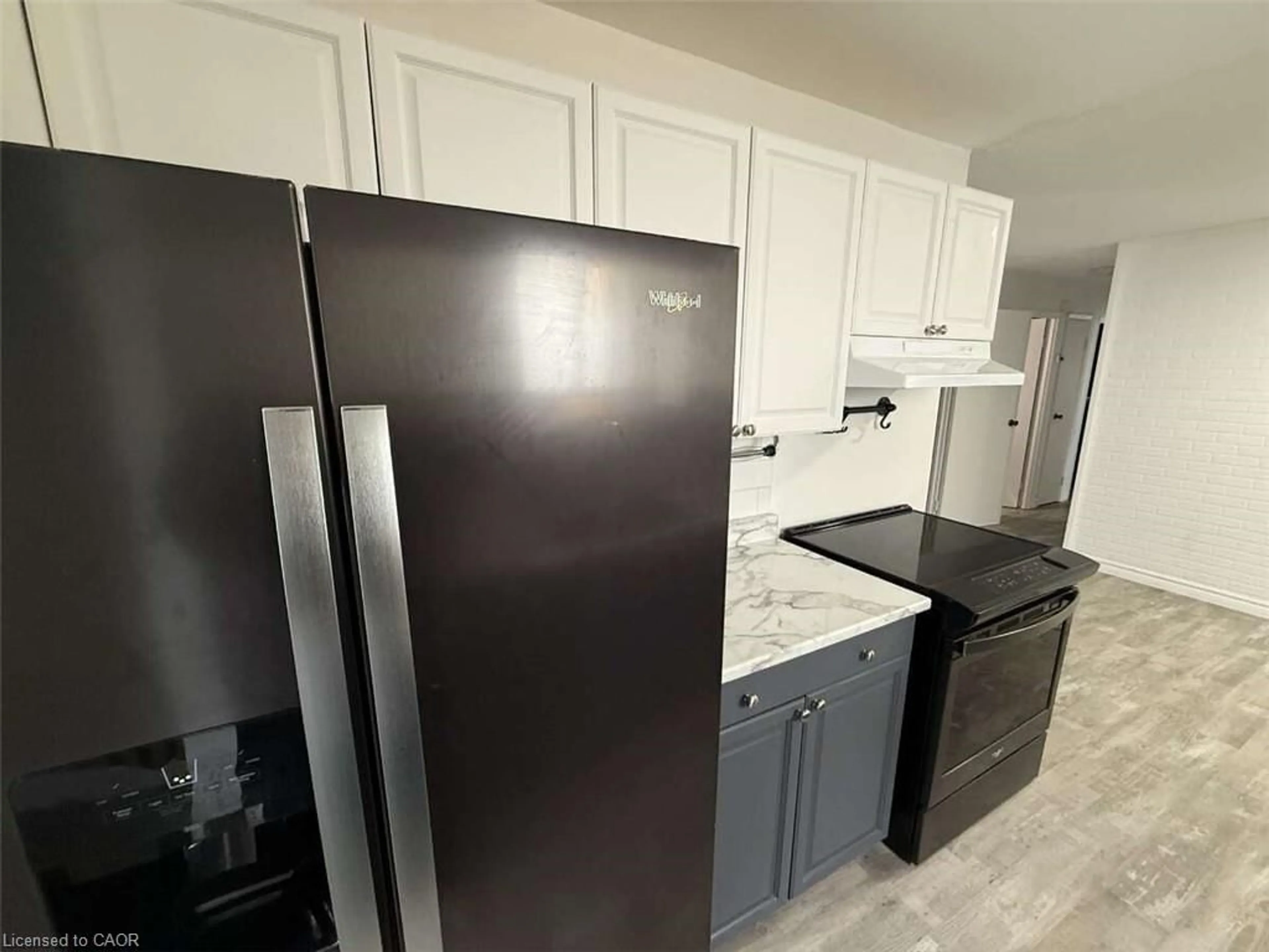 Standard kitchen, ceramic/tile floor for 27 Hergott Ave, Elliot Lake Ontario P5A 3B1