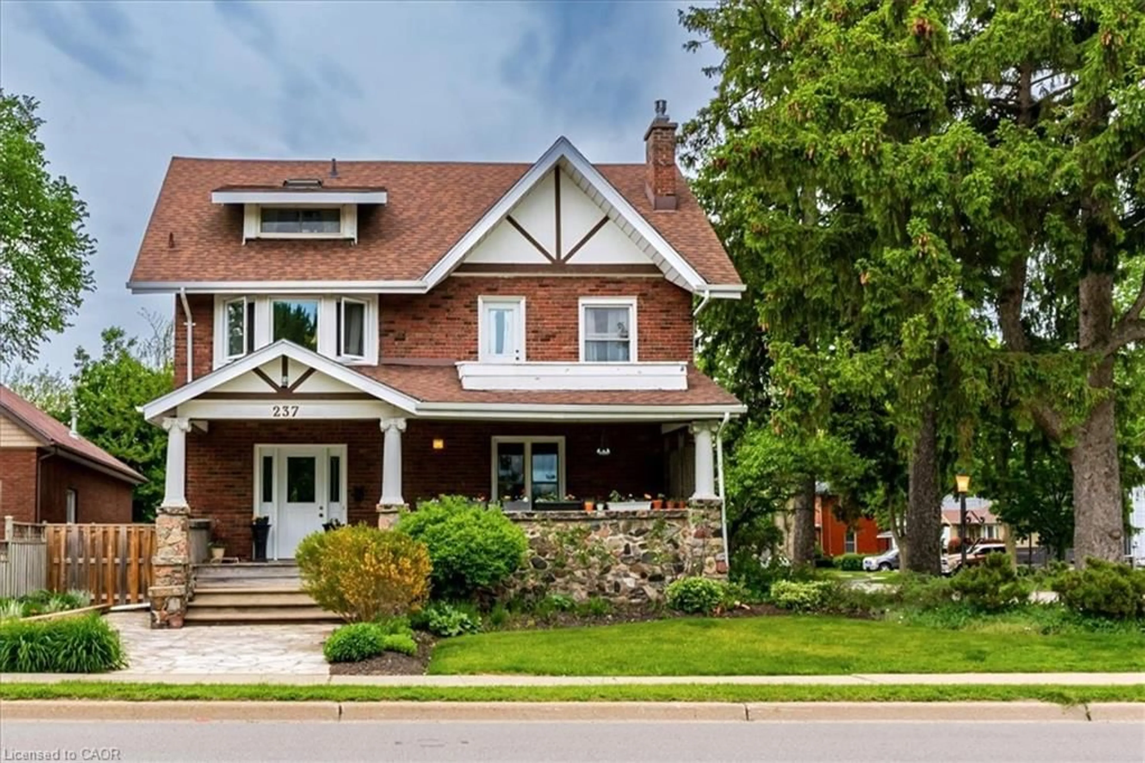 Home with brick exterior material, street for 237 Norfolk St, Simcoe Ontario N3Y 3P1