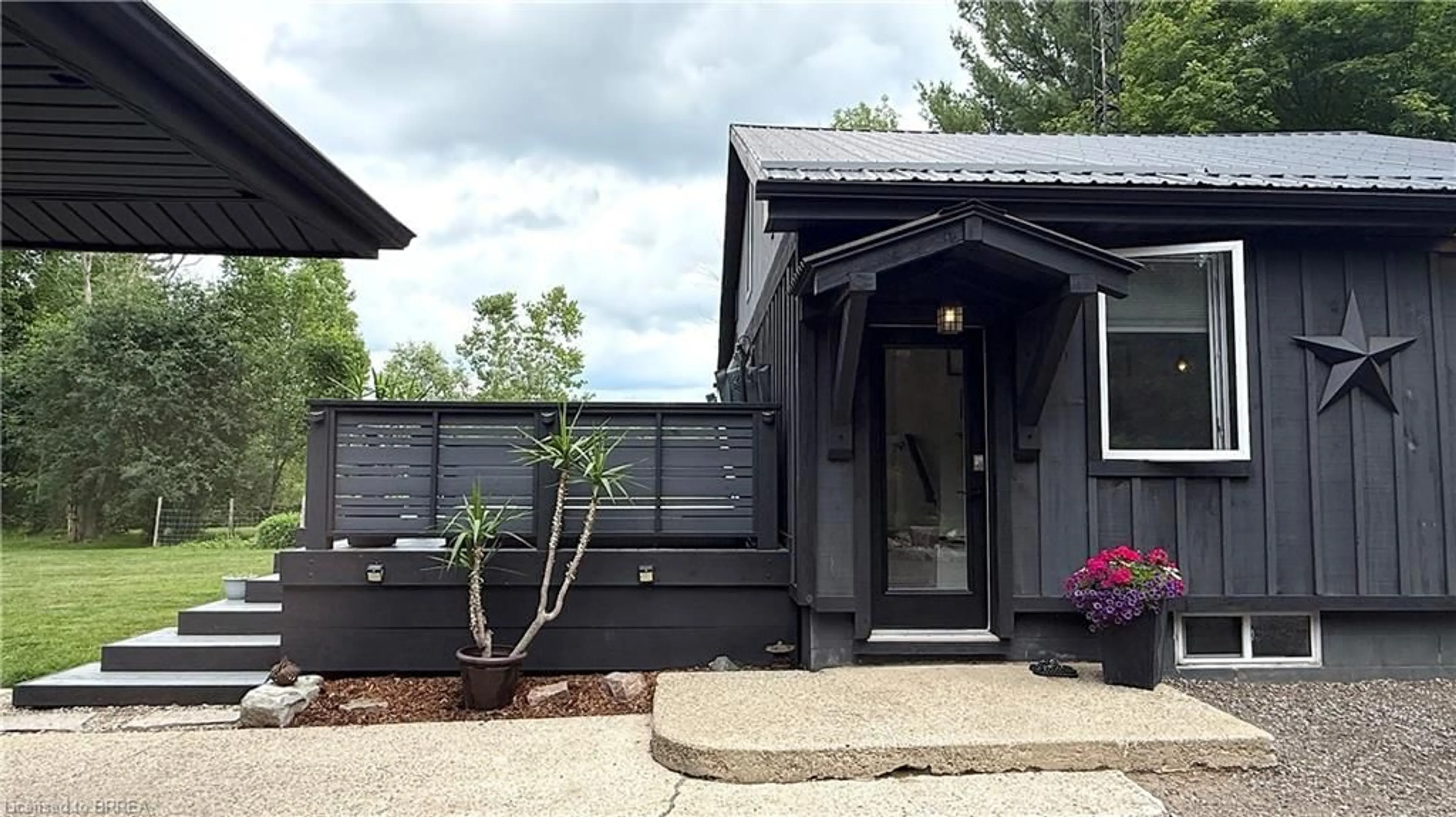 Home with vinyl exterior material, street for 686577 Highway 2, Princeton Ontario N0J 1V0