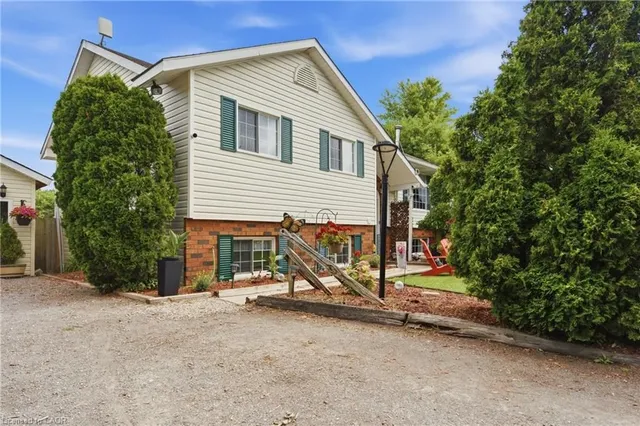 7332 Canborough Rd, Dunnville 2