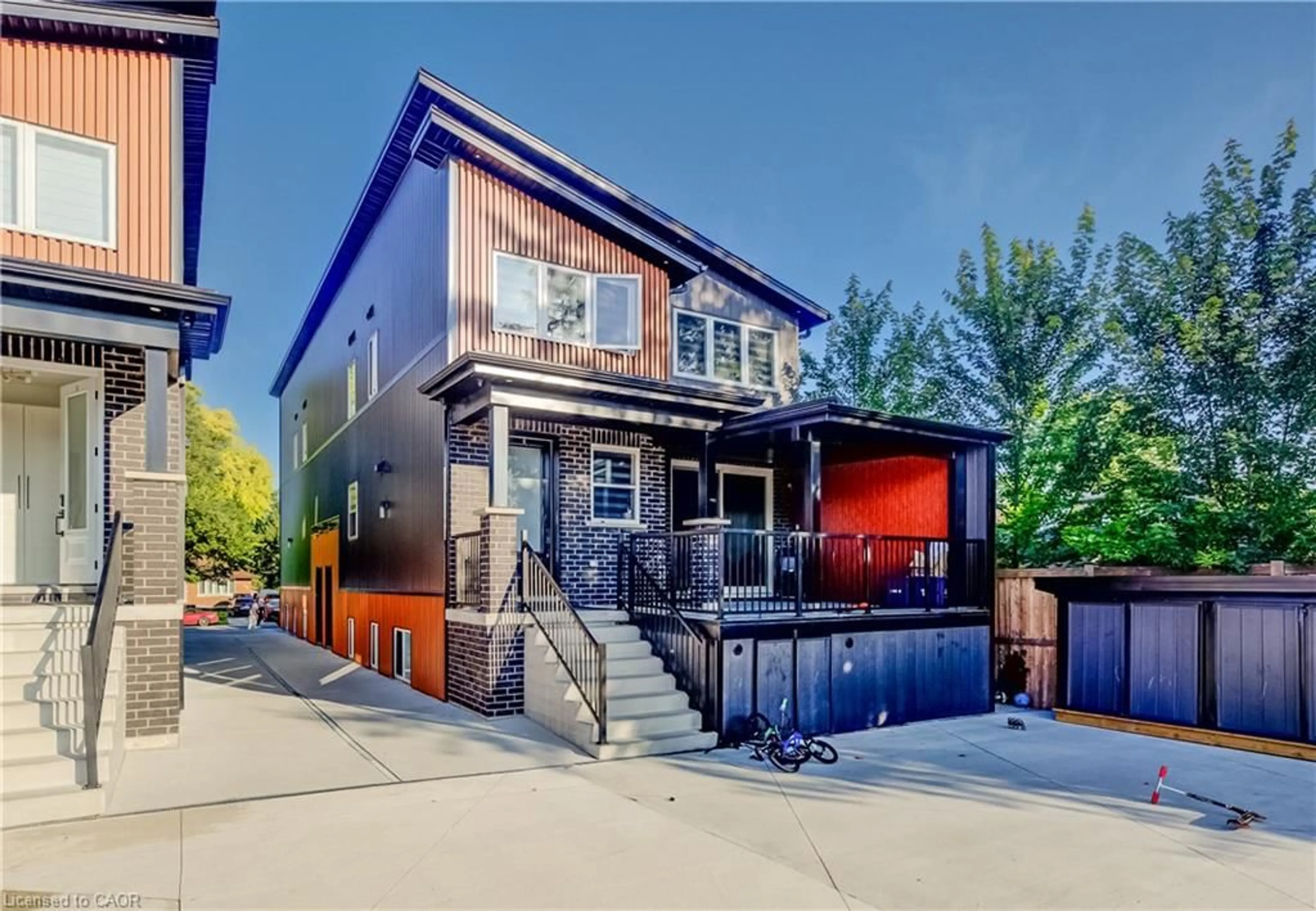 Home with brick exterior material, street for 169 Fifth Ave, Kitchener Ontario N2C 1P6