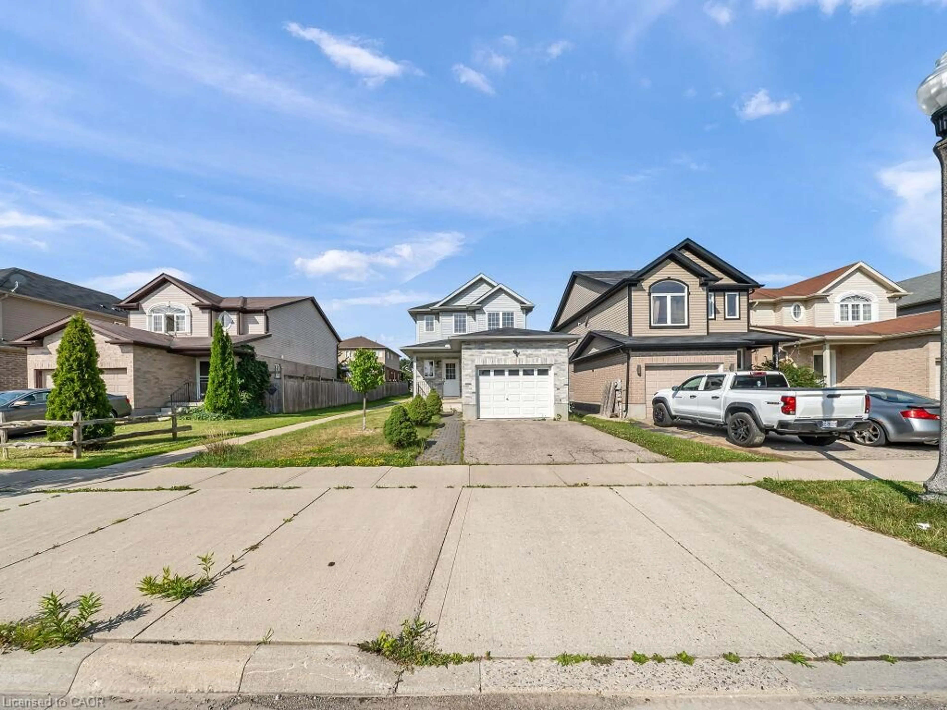A pic from outside/outdoor area/front of a property/back of a property/a pic from drone, street for 1369 Old Zeller Dr, Kitchener Ontario N2A 0C6
