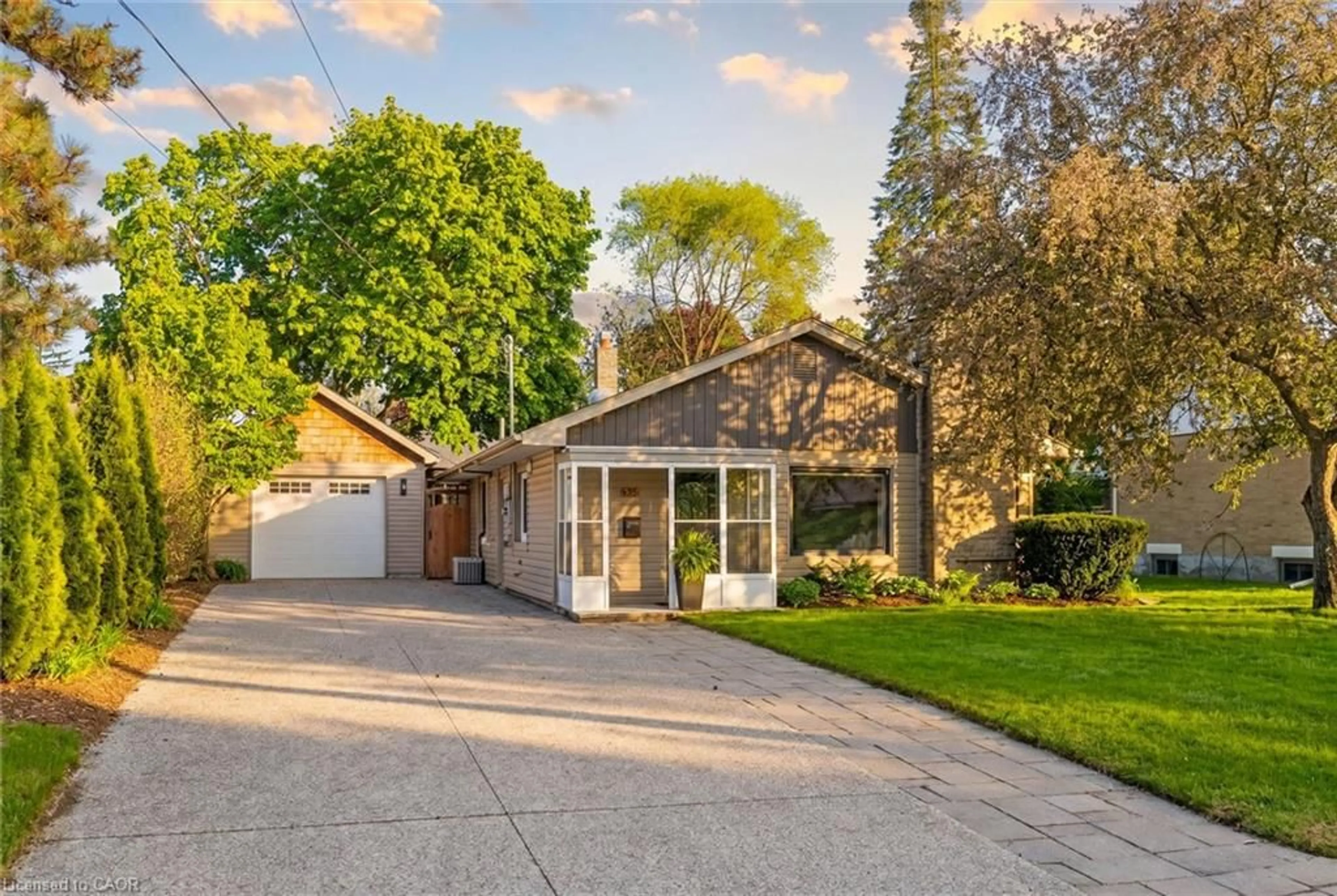 Unknown for 90 Dean Ave, Guelph Ontario N1G 1L6