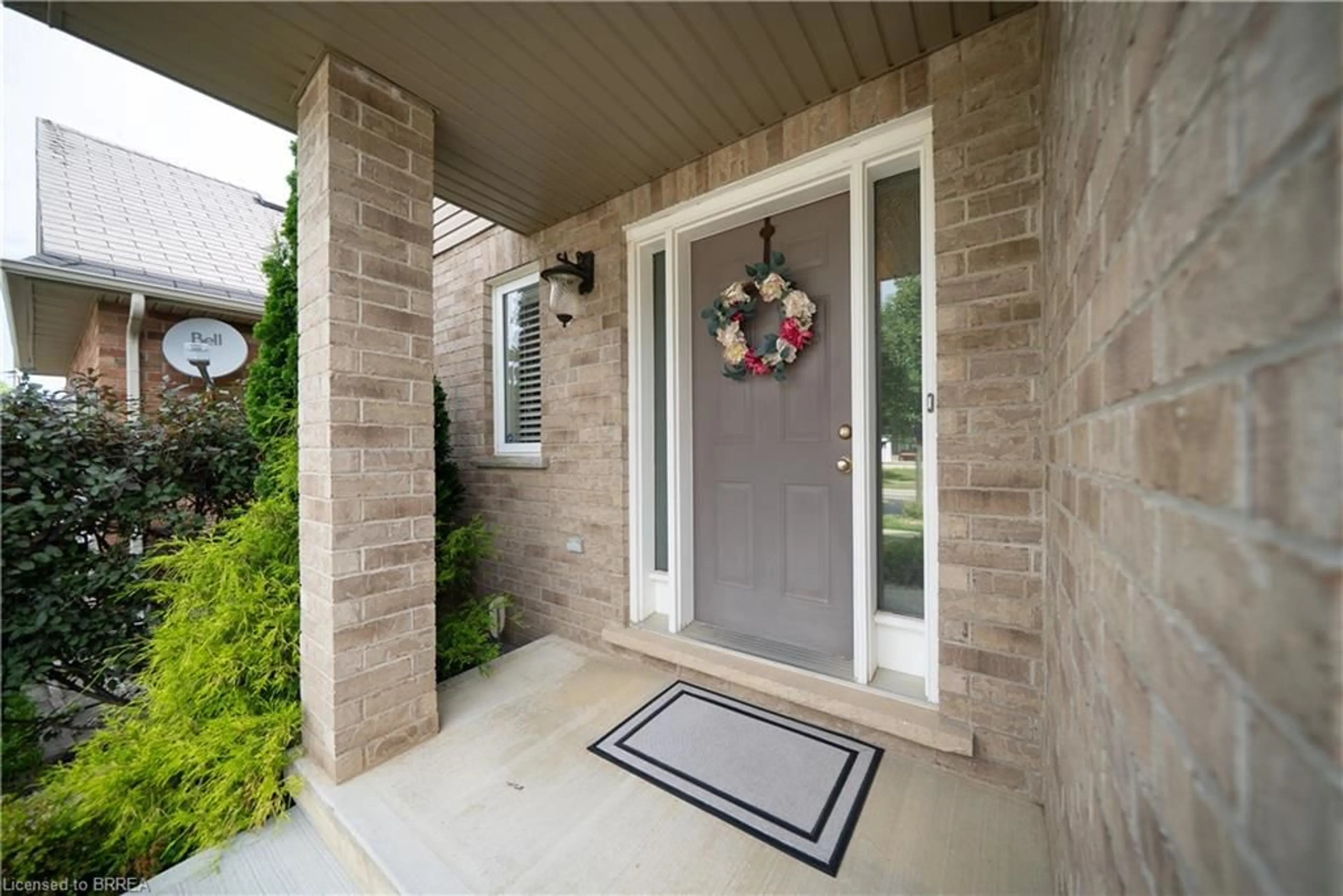 Indoor entryway for 169 Mcguiness Dr, Brantford Ontario N3T 6R4
