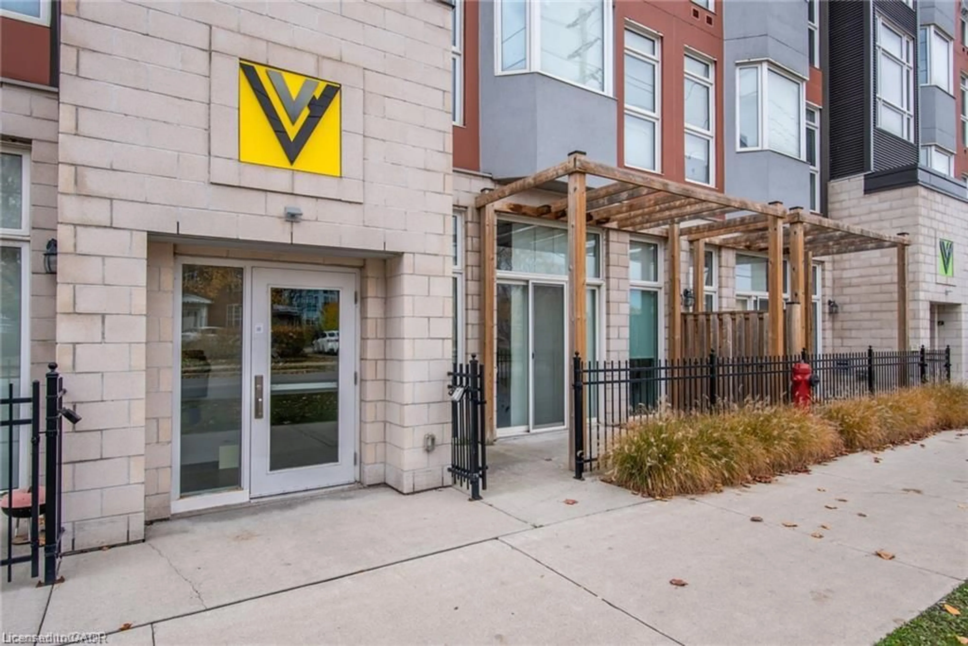 Unknown for 253 Albert St #408, Waterloo Ontario N2L 0G3