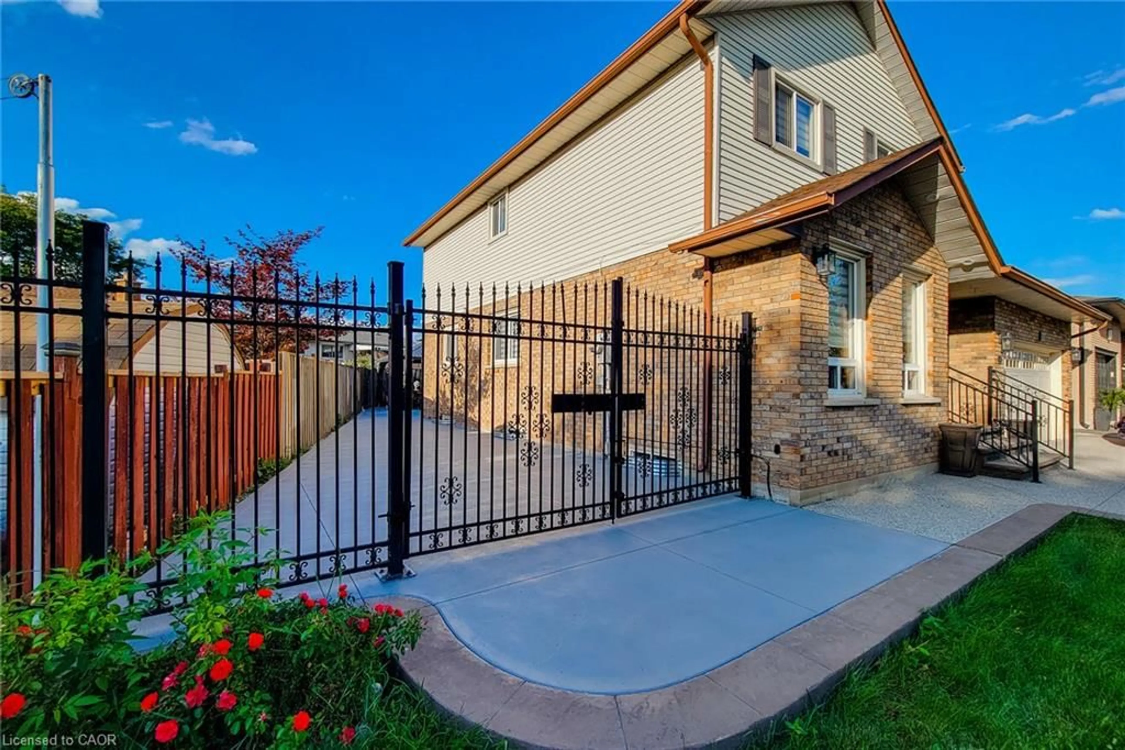 Unknown for 367 Hemlock Ave, Stoney Creek Ontario L8E 2C9
