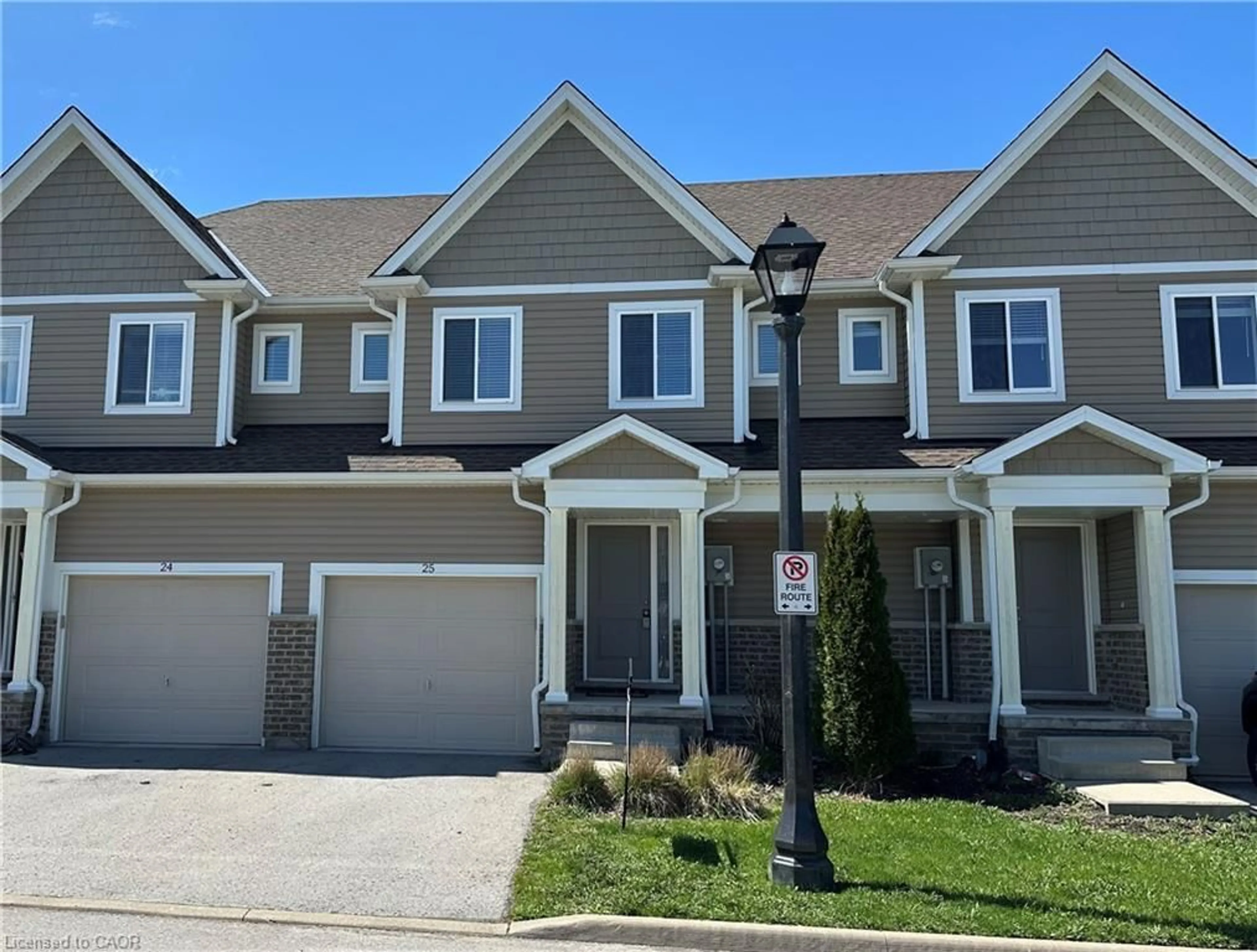 Home with vinyl exterior material, street for 60 Canterbury Dr #25, St. Catharines Ontario L2P 0E7