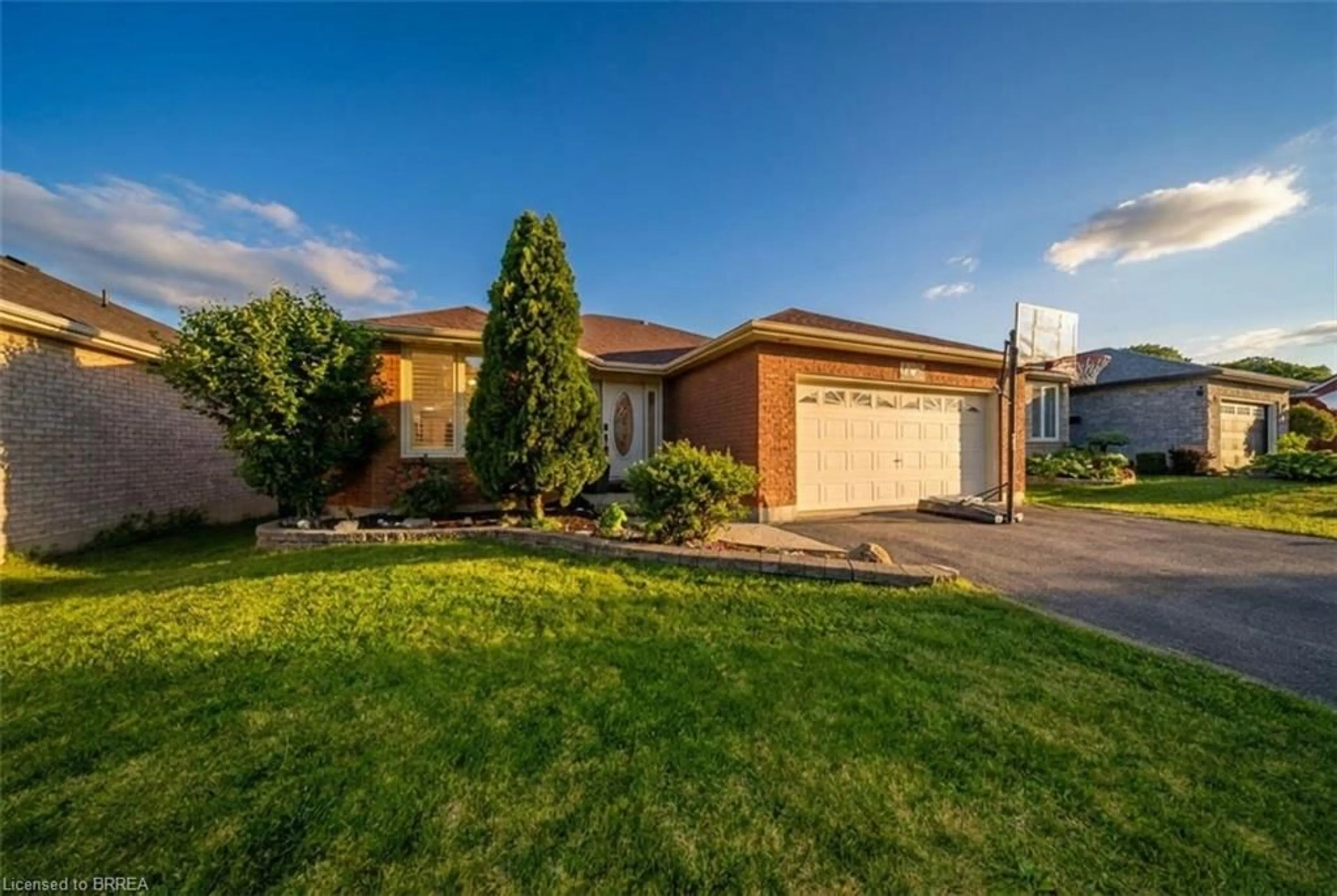 Home with brick exterior material, street for 68 Allensgate Dr, Brantford Ontario N3V 1E2