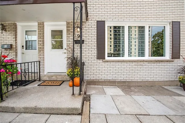 88 & 90 Delawana Dr, Hamilton 5