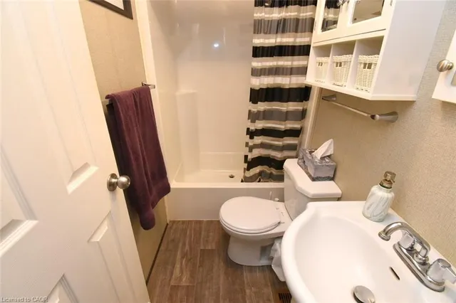 1218 8th Concession Rd #60 Snob Hill, Flamborough 3