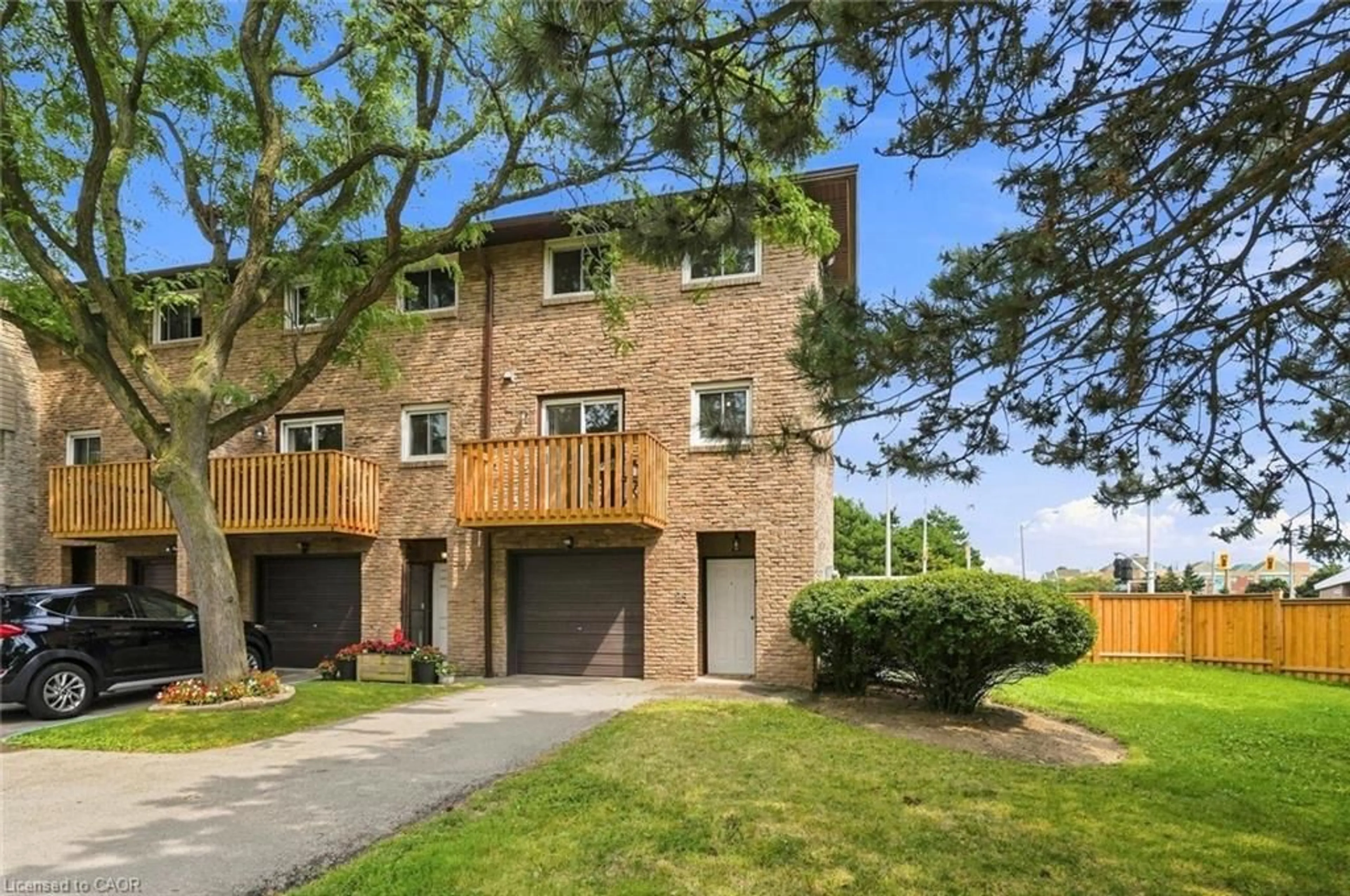 Unknown for 985 Limeridge Rd #25, Hamilton Ontario L8W 1X9