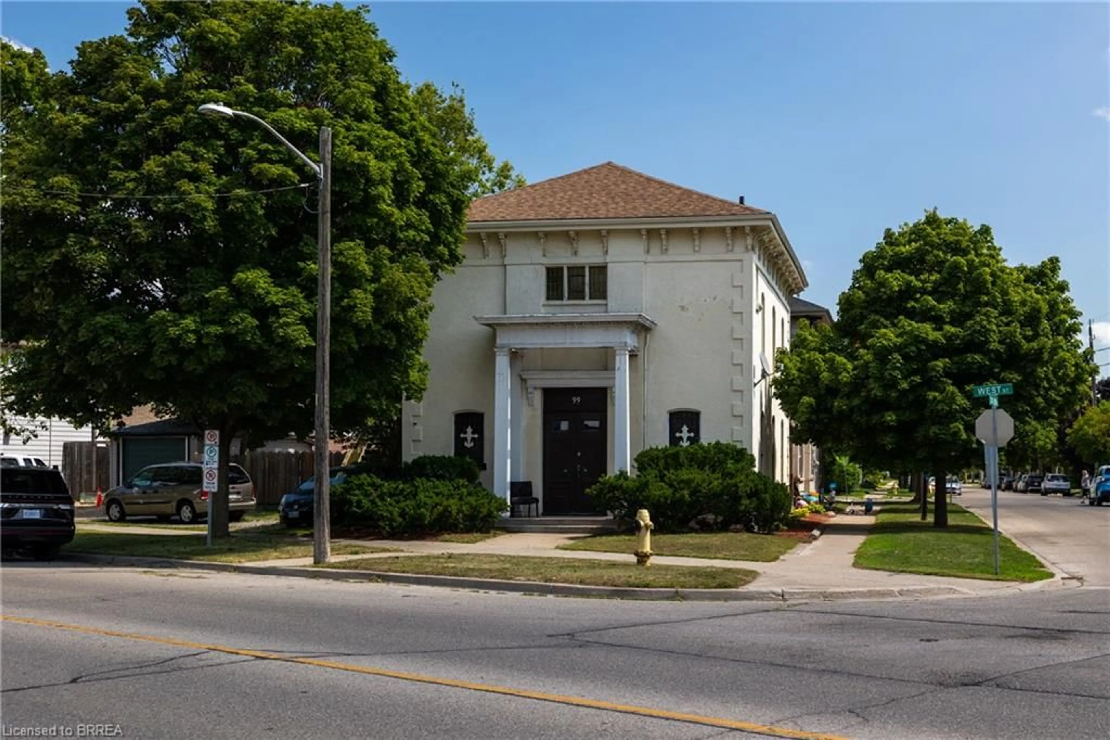 Unknown for 99 West St, Brantford Ontario N3T 3E9