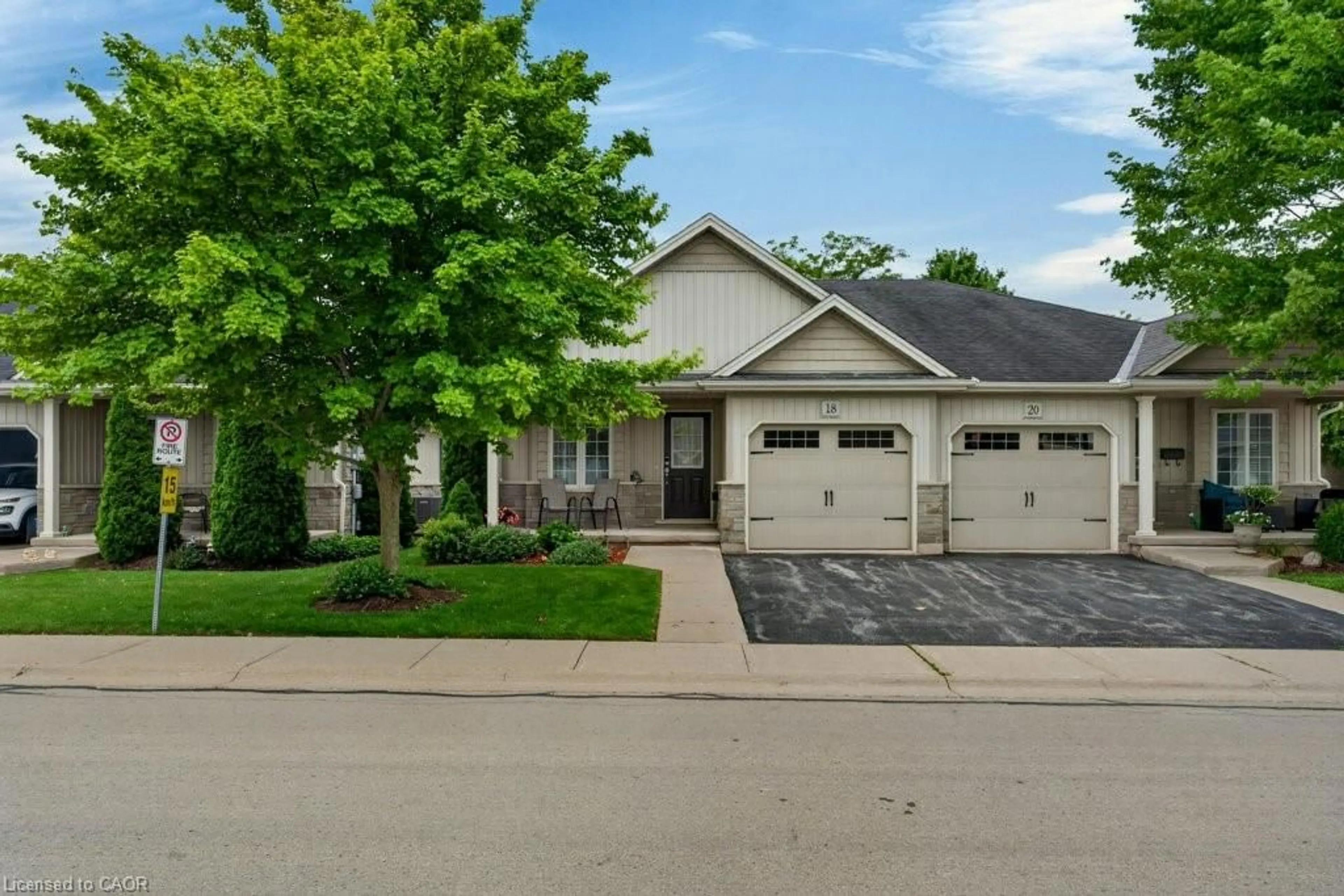 Home with brick exterior material, street for 22 Jenny Cres #18, Smithville Ontario L0R 2A0