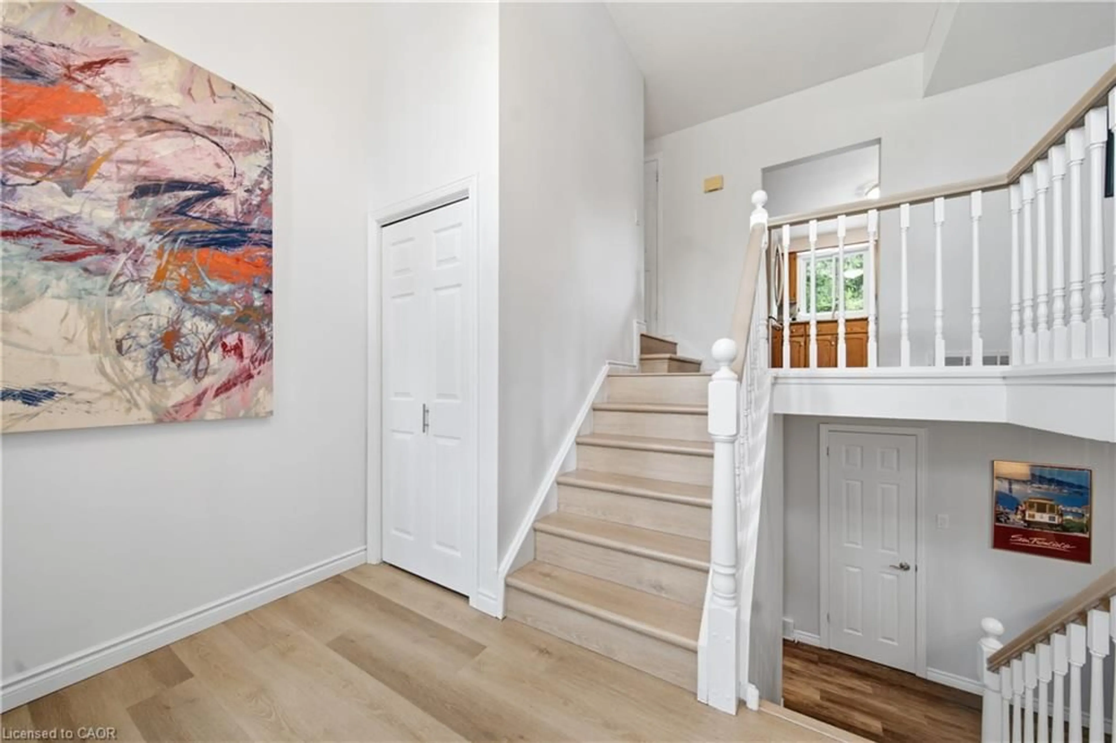 Indoor entryway for 39 Wagoners Trail, Guelph Ontario N1G 3M9