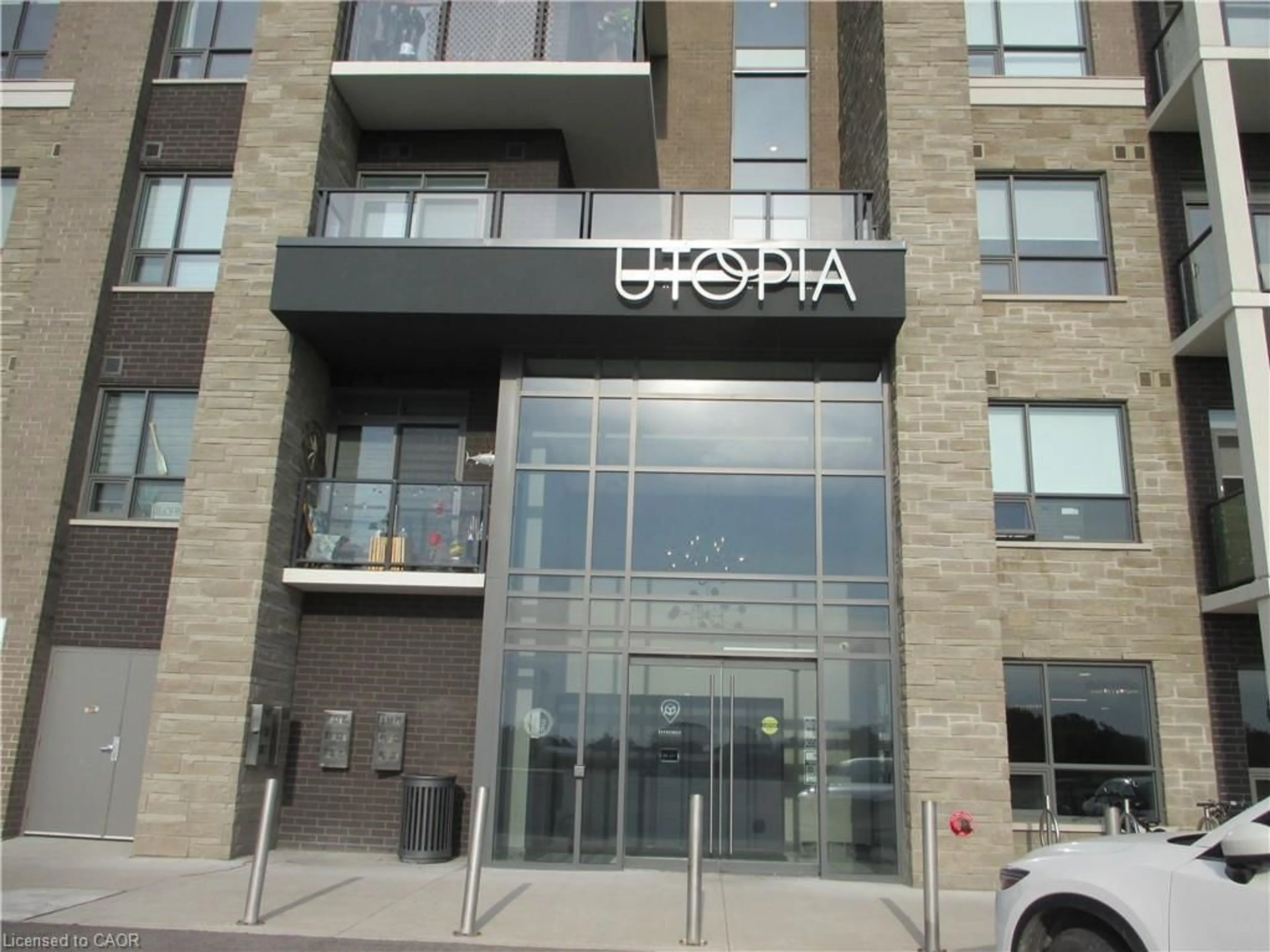 Indoor foyer for 5055 Greenlane Rd #533, Beamsville Ontario L0R 1B3