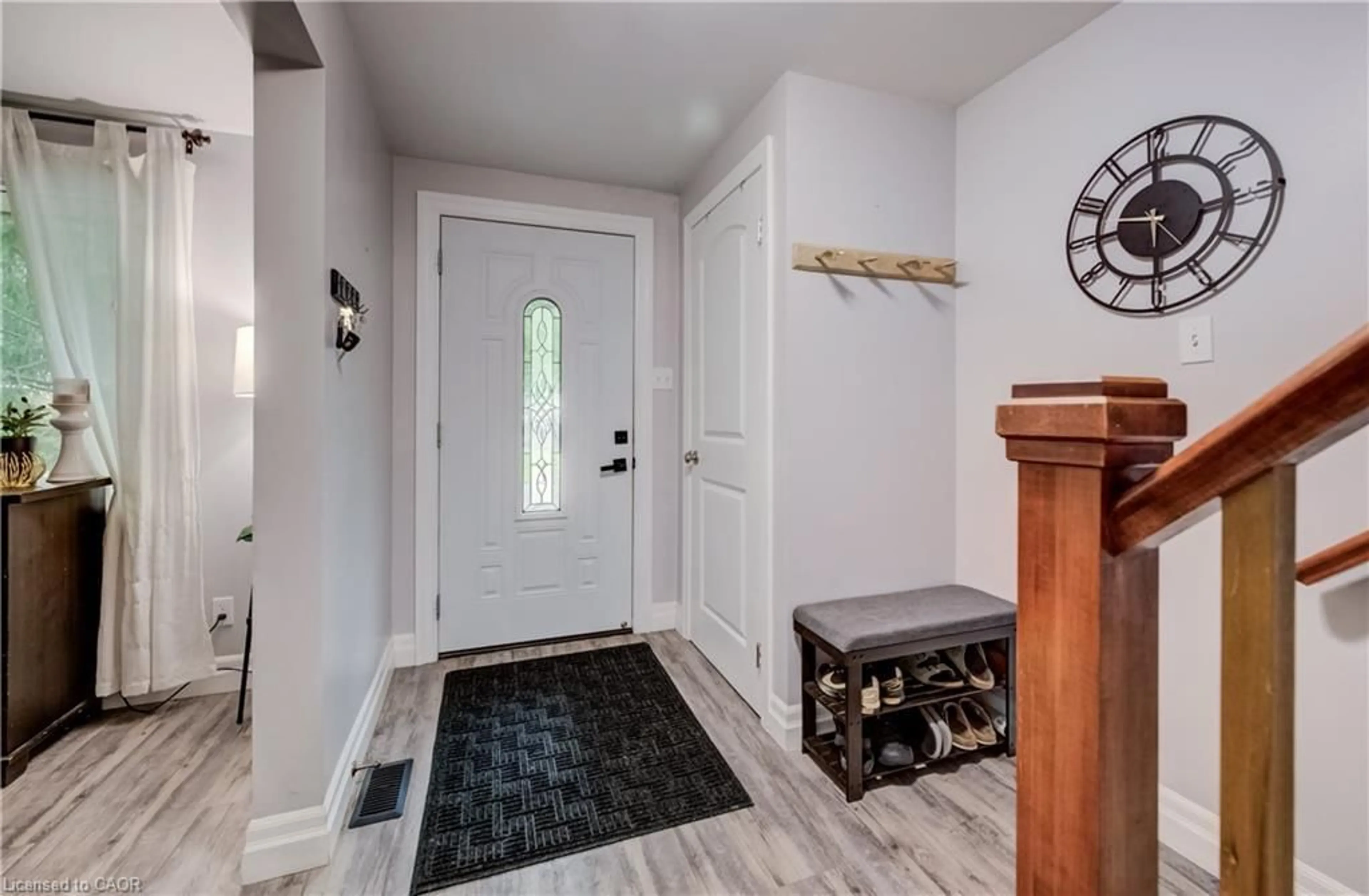 Indoor entryway for 316 Ristau Pl, Kitchener Ontario N2E 3B2