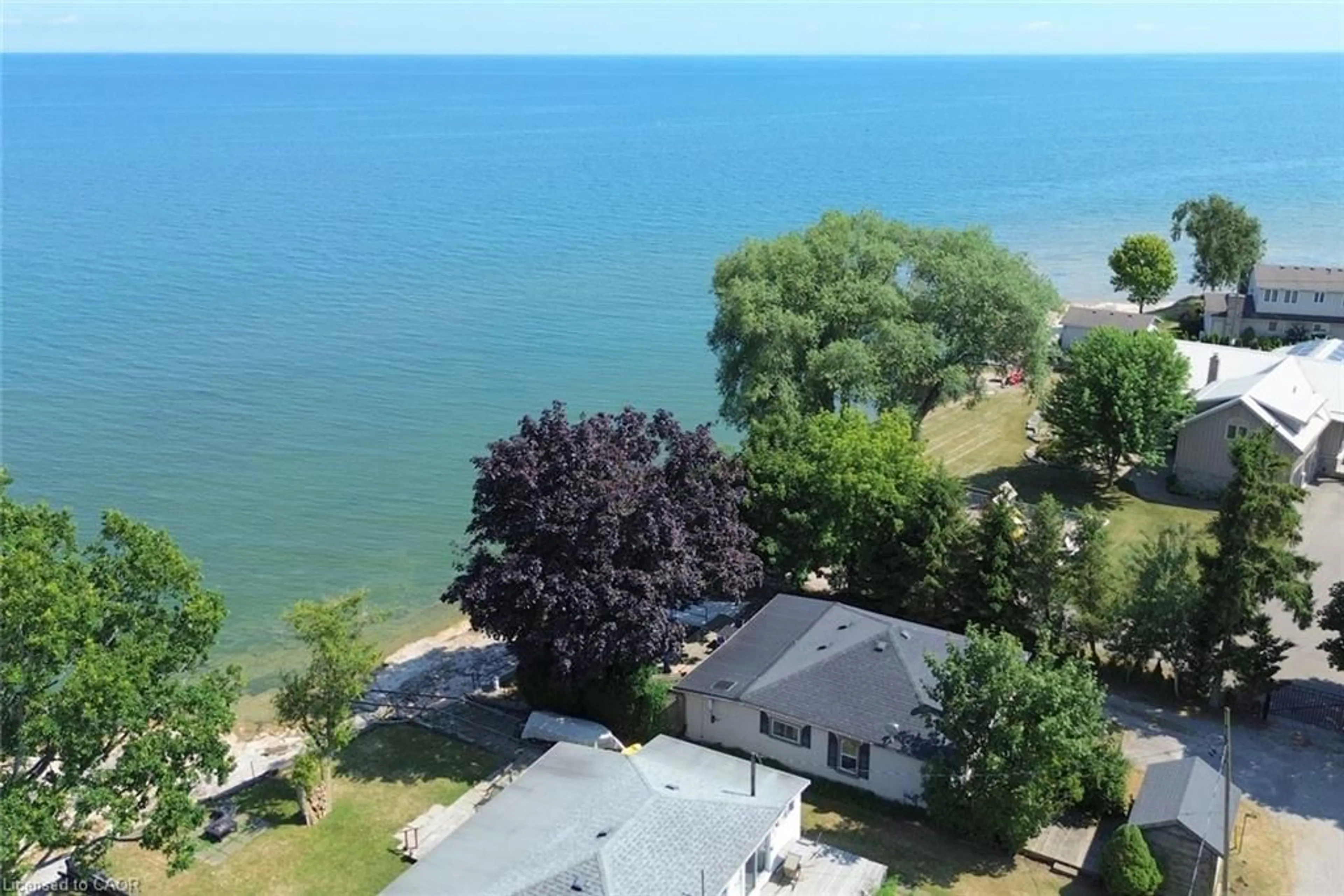 A pic from outside/outdoor area/front of a property/back of a property/a pic from drone, water/lake/river/ocean view for 32 Hamdun Lane, Selkirk Ontario N0A 1P0