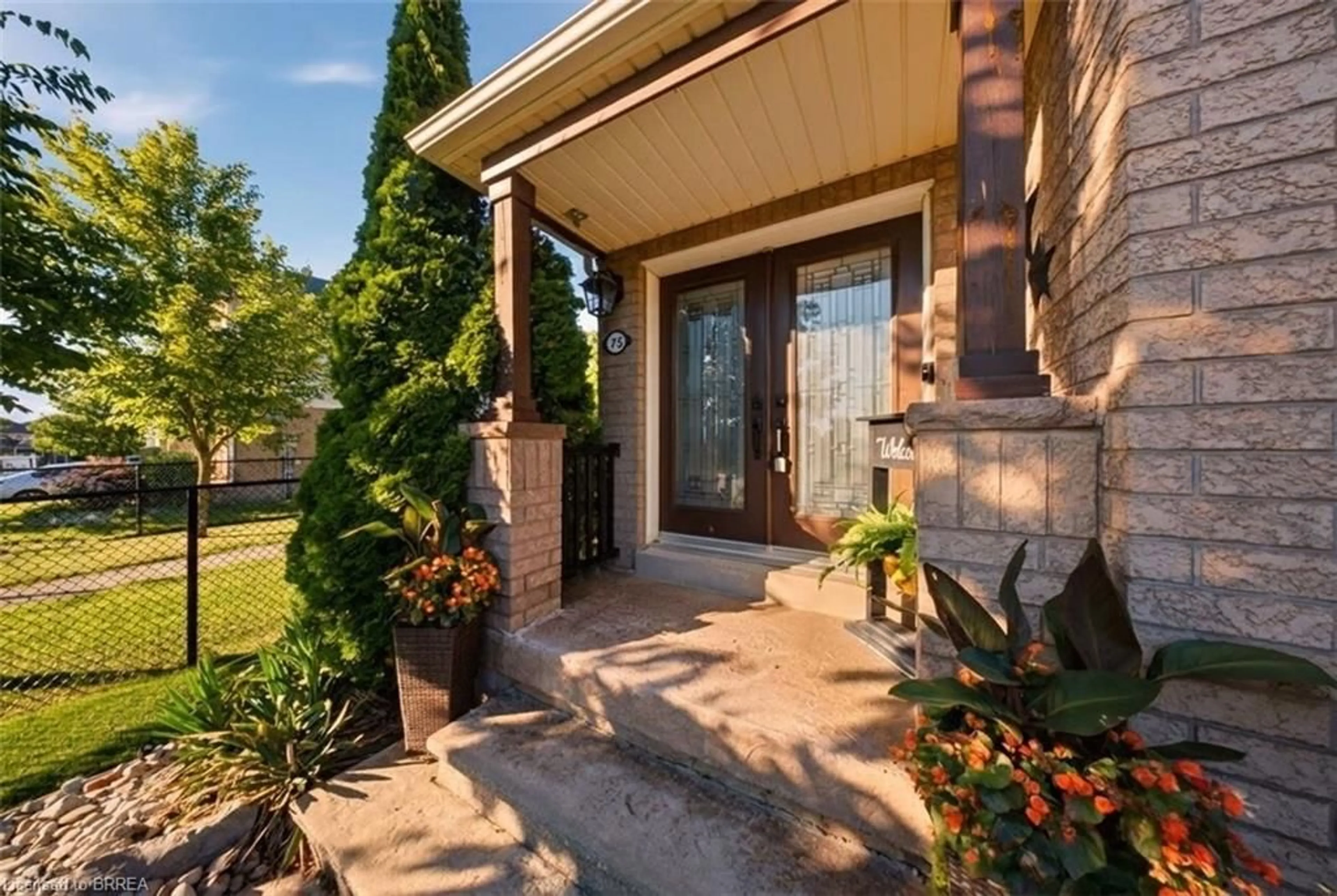 Unknown for 75 Hunter Way, Brantford Ontario N3T 0A2