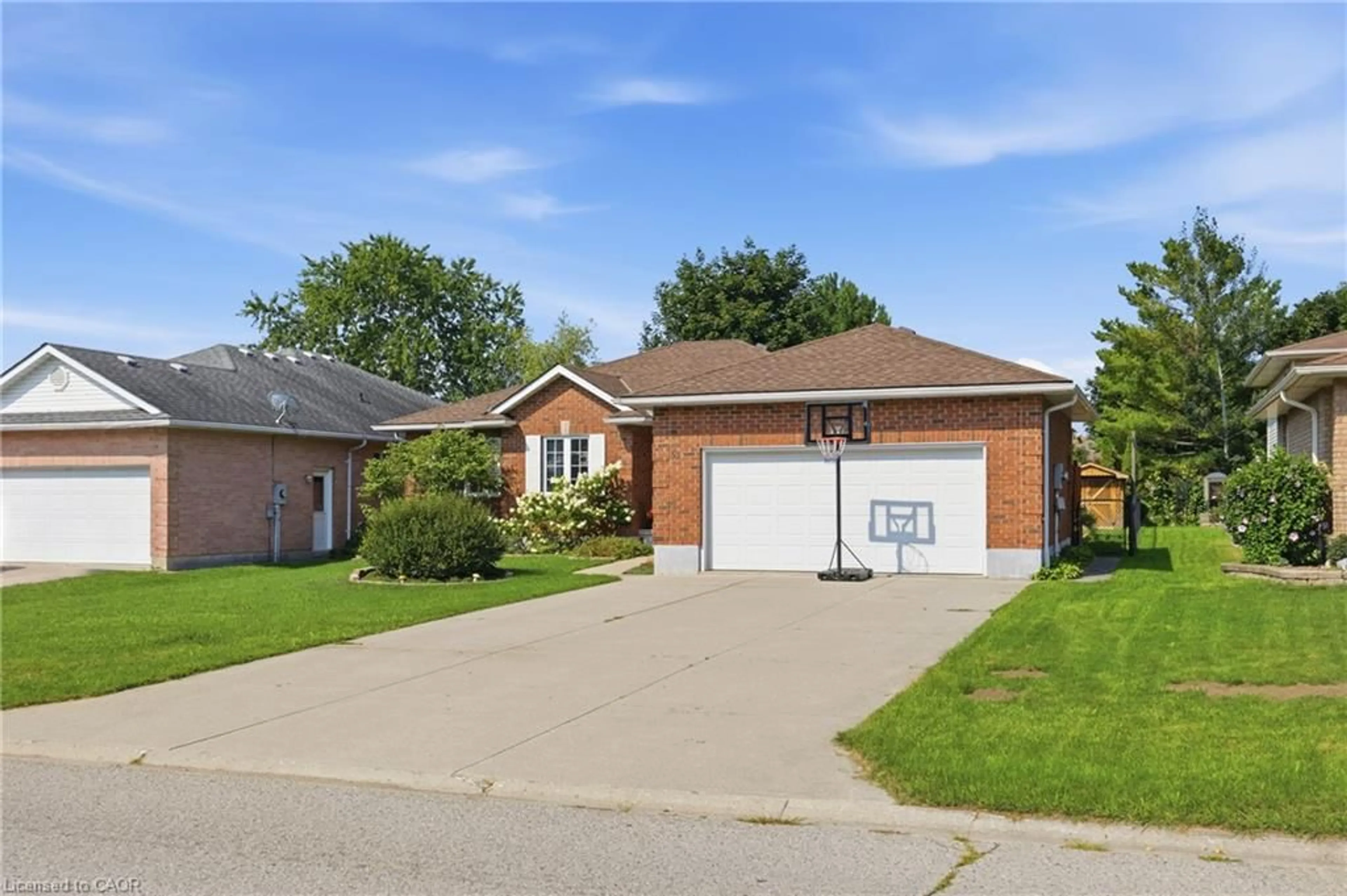 Home with brick exterior material, street for 33 King St, Tavistock Ontario N0B 2R0