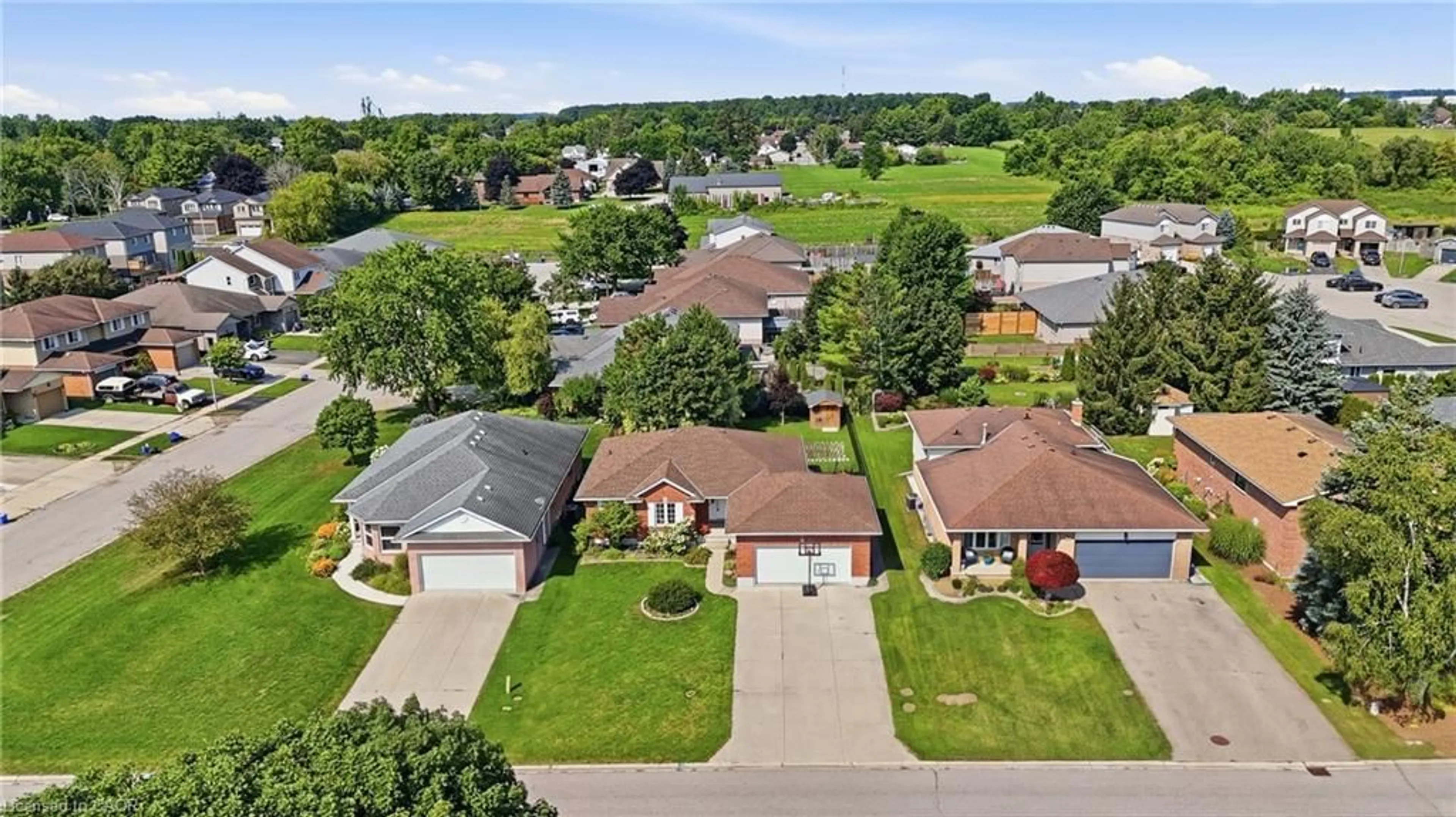 A pic from outside/outdoor area/front of a property/back of a property/a pic from drone, water/lake/river/ocean view for 33 King St, Tavistock Ontario N0B 2R0