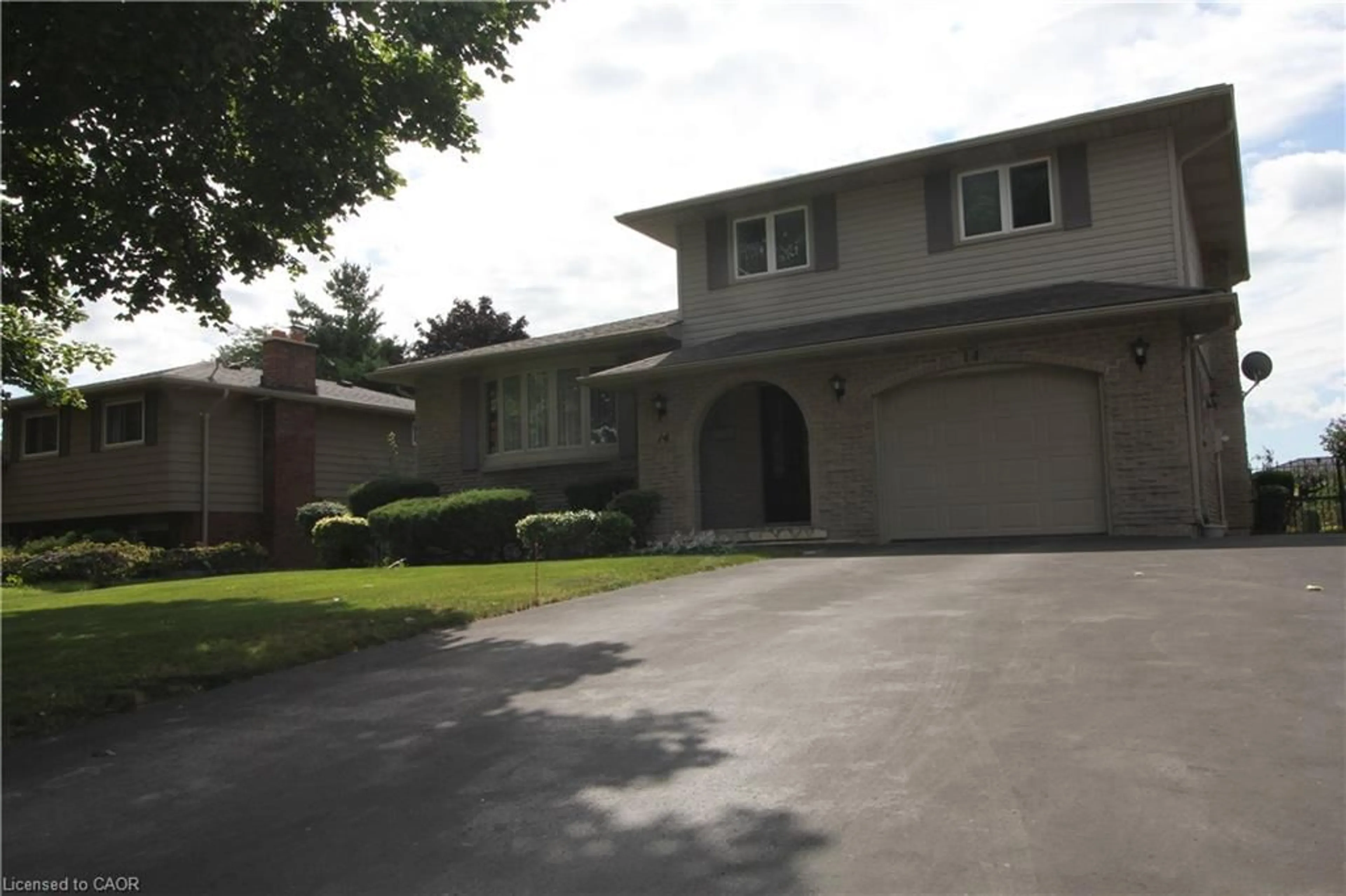 Unknown for 14 Berkley Cres, Simcoe Ontario N3Y 4T4