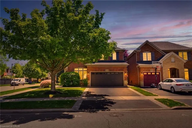3082 Ingleton Lane, Oakville 4