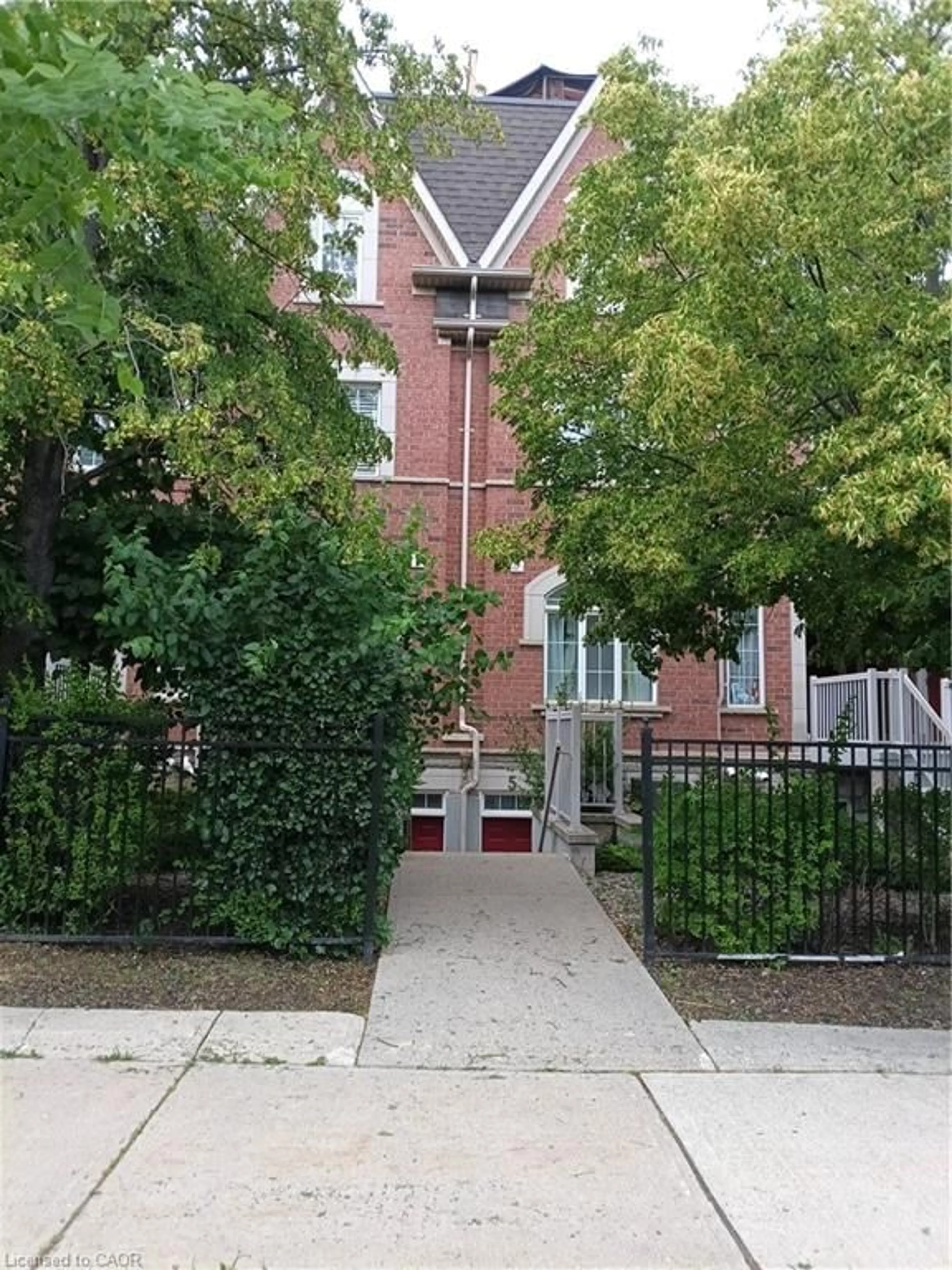 Unknown for 3055 Elmcreek Rd #5, Mississauga Ontario L5B 4J9