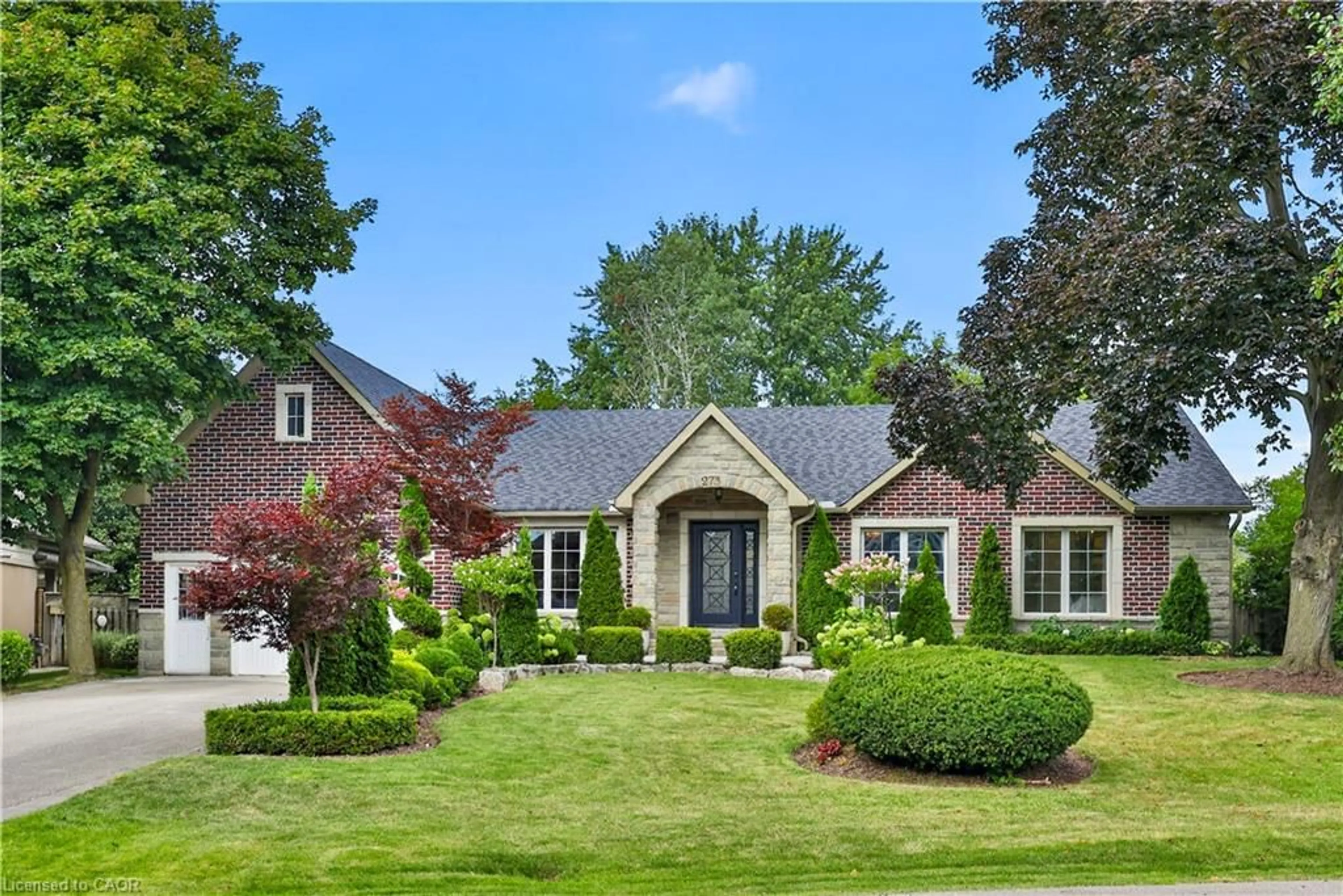 Home with brick exterior material, street for 273 Savoy Cres, Oakville Ontario L6L 1Y2