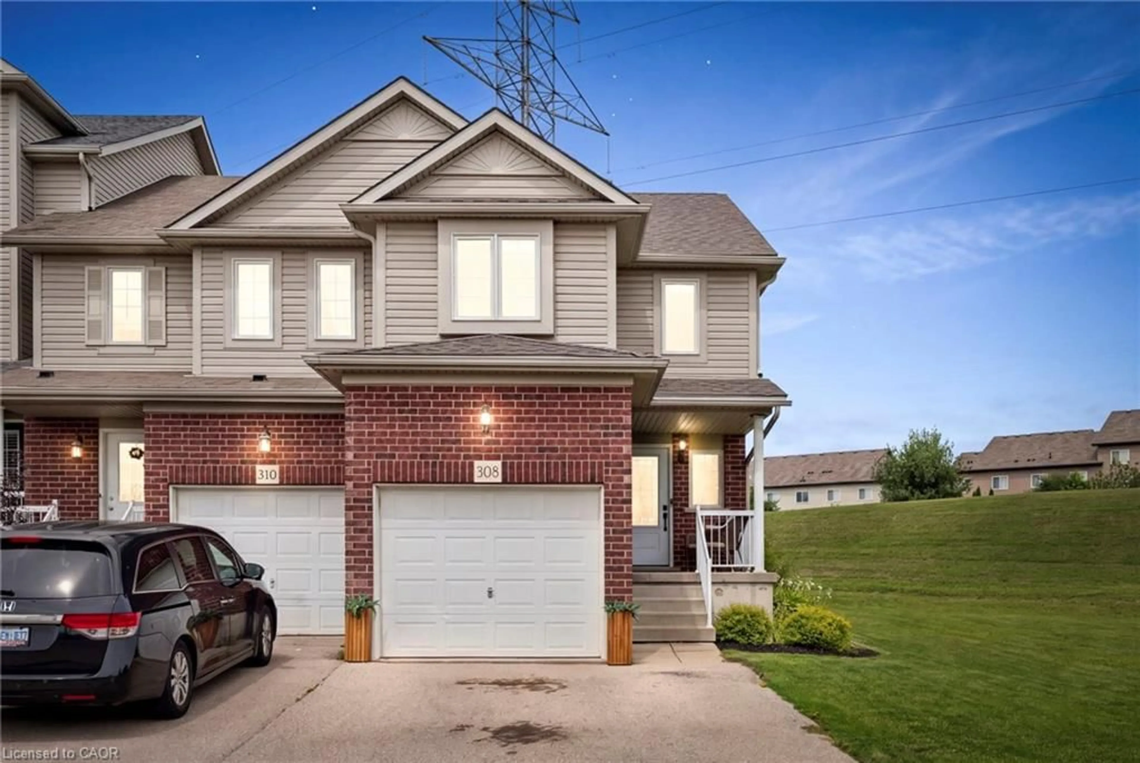Home with brick exterior material, street for 308 Parkvale Dr, Kitchener Ontario N2R 1Y7