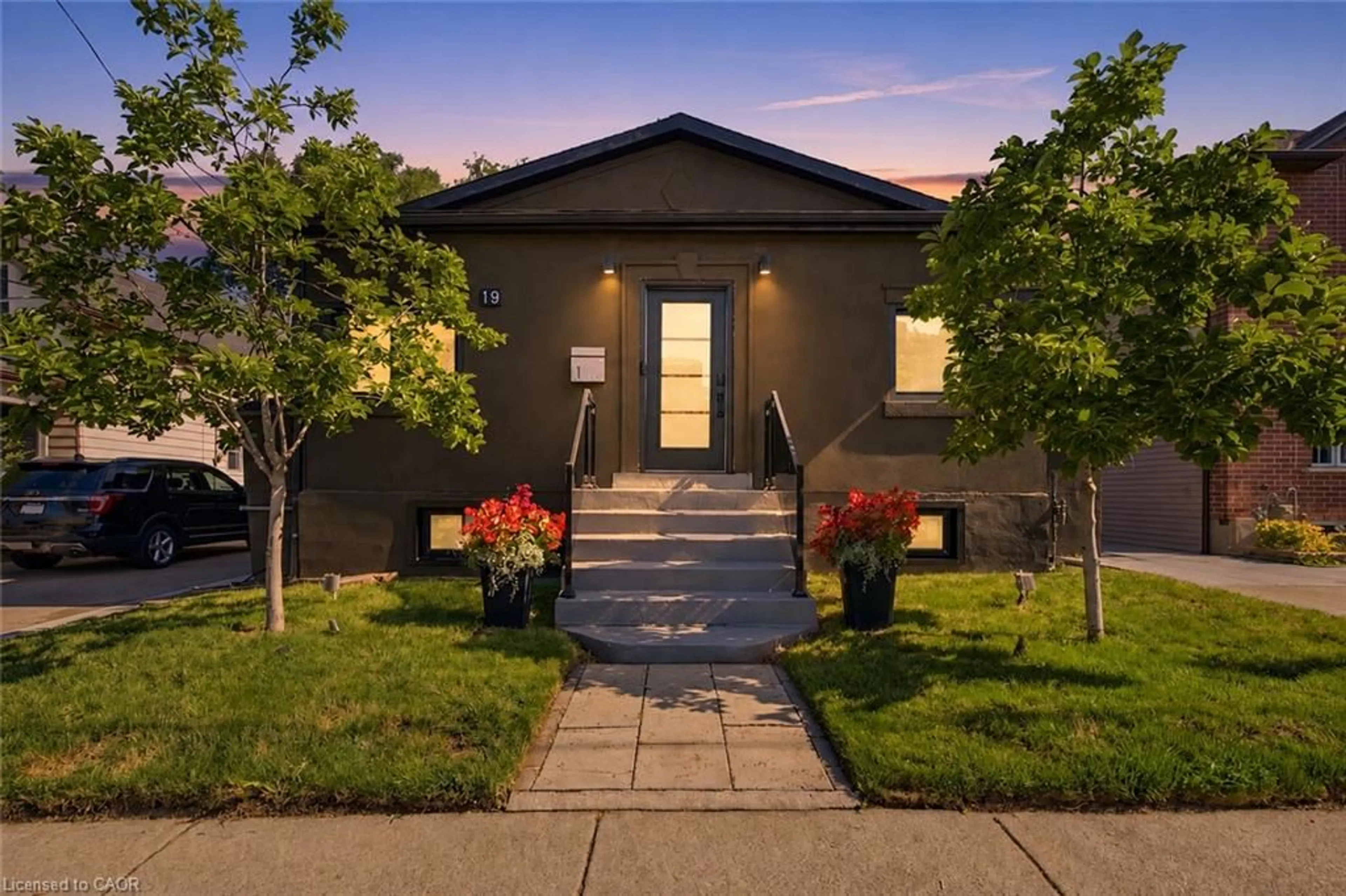 Home with brick exterior material, street for 19 Grove St, Hamilton Ontario L8N 1P4