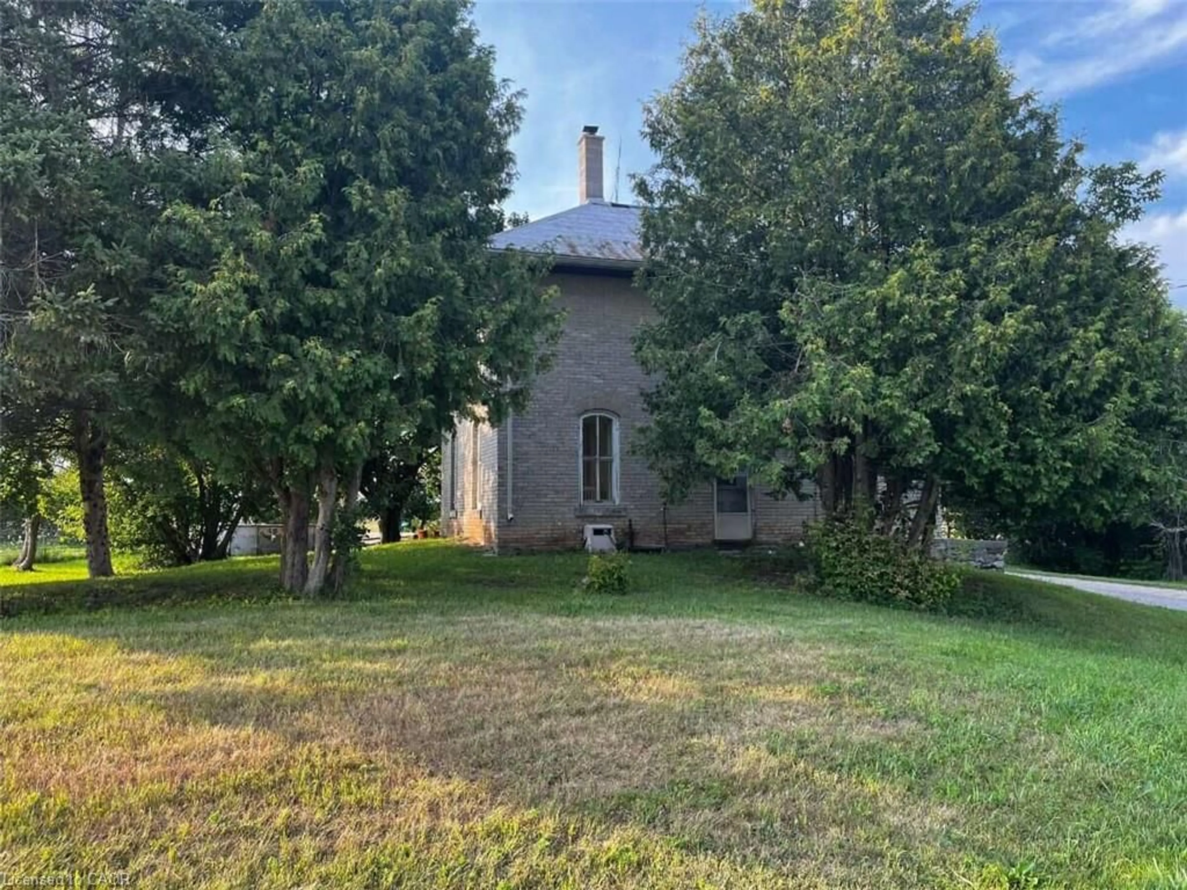 A pic from outside/outdoor area/front of a property/back of a property/a pic from drone, building for 534 Cedar Glen Rd, Kawartha Lakes Ontario K0M 1L0