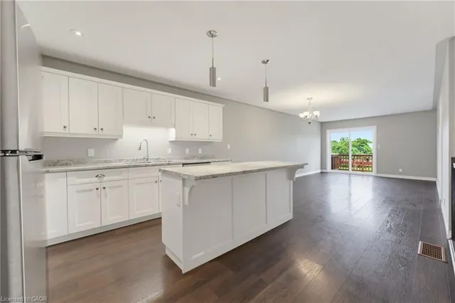 97 Macneil Crt, Hagersville 5