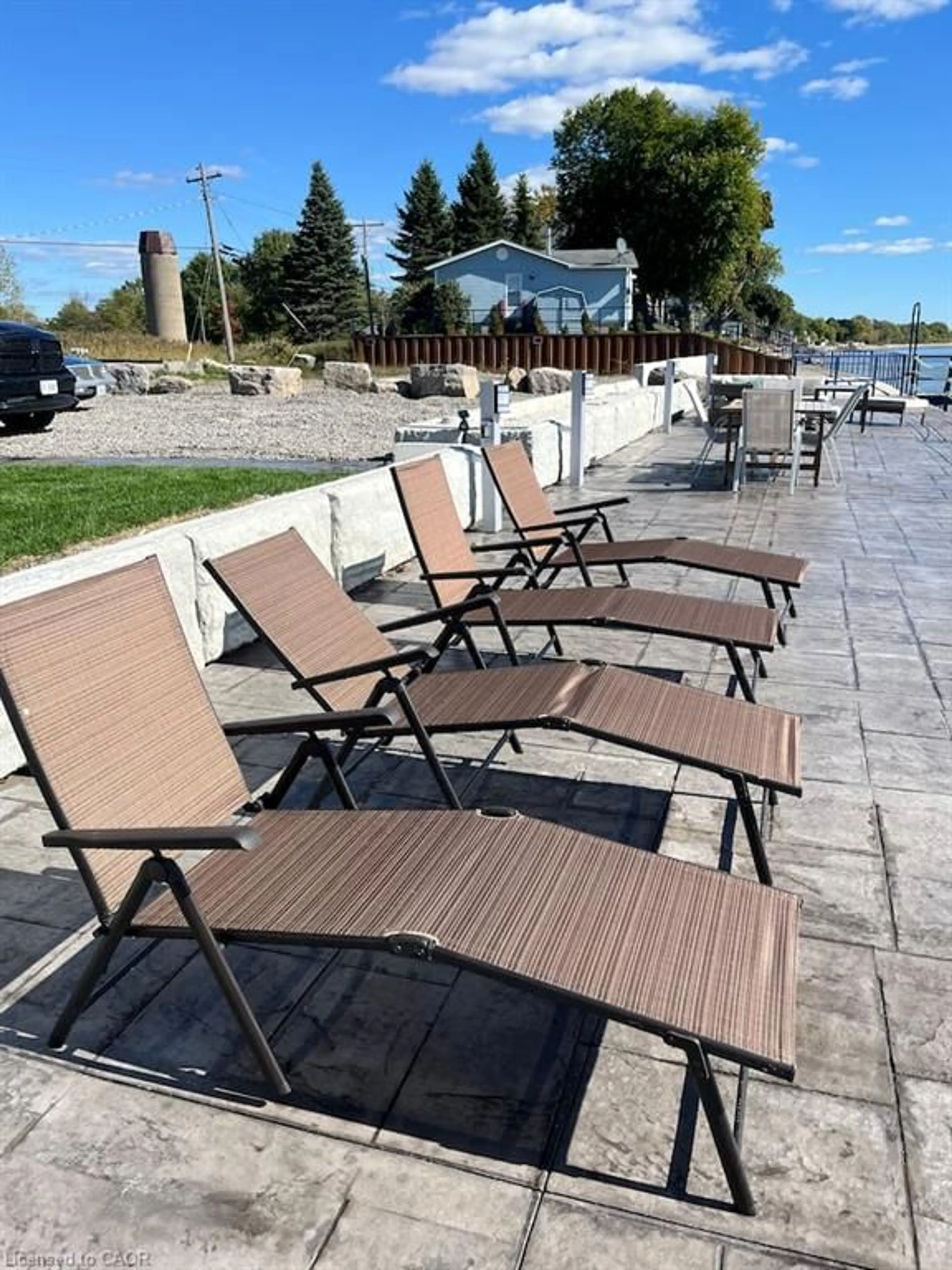 Patio, street for 2966 North Shore Rd, Dunnville Ontario N0A 1K0