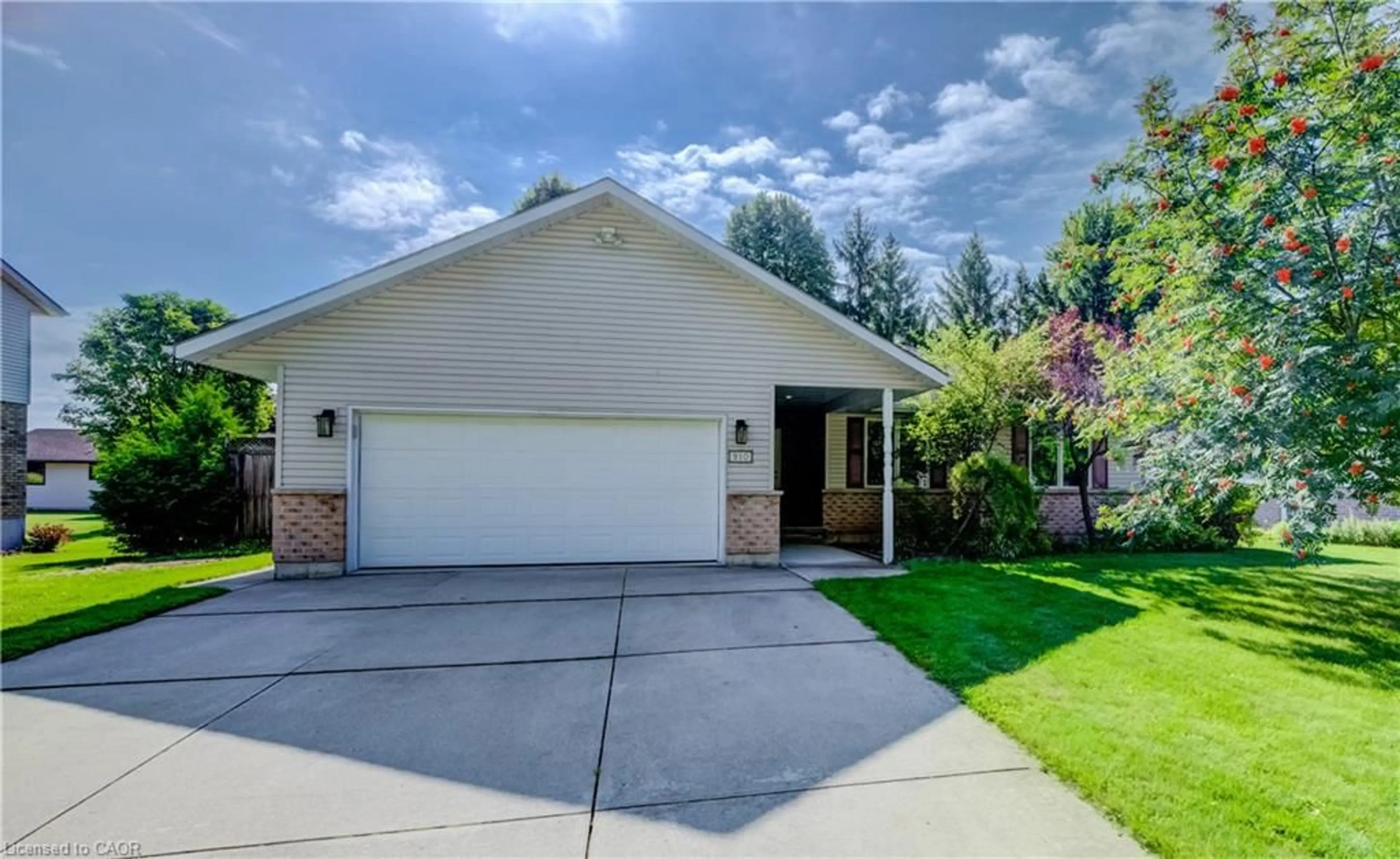 Unknown for 910 Walton Ave, Listowel Ontario N4W 3R9