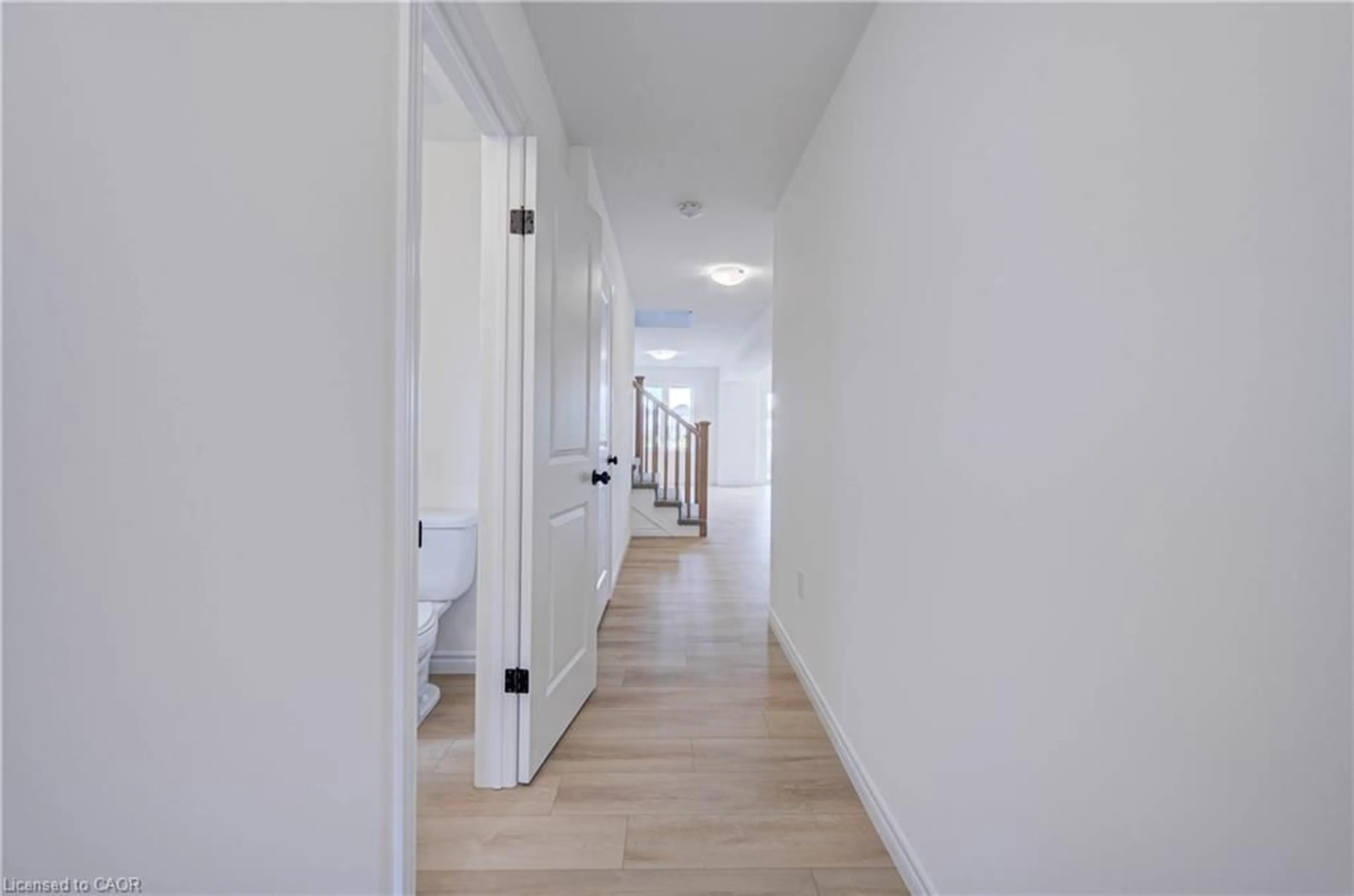 Indoor entryway for 61 Newstead Rd, Paris Ontario N3L 0P5