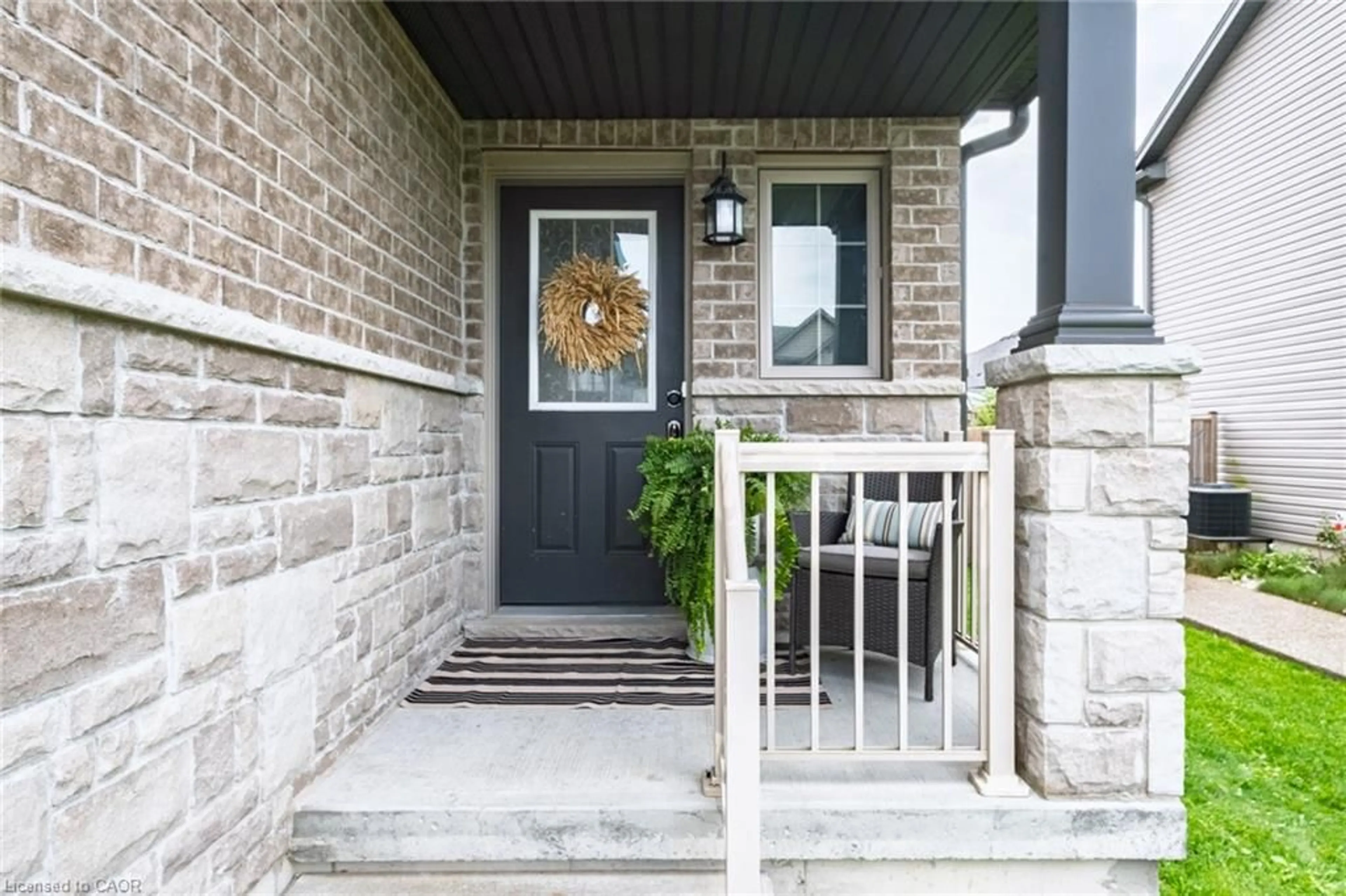 Indoor entryway for 8 Basswood Rd, Simcoe Ontario N3Y 0E1