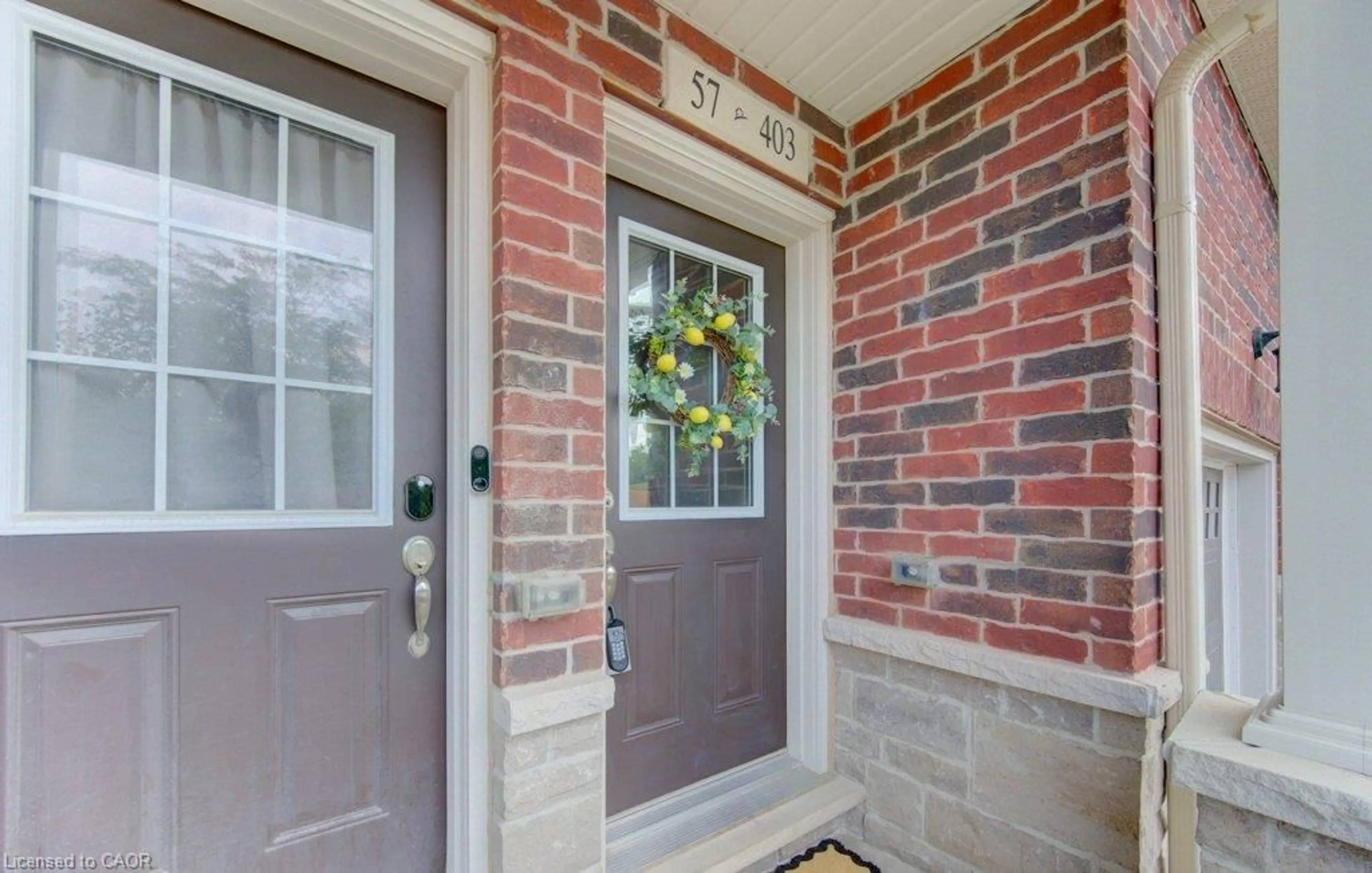 Indoor entryway for 403 Westwood Dr #57, Kitchener Ontario N2M 0B5