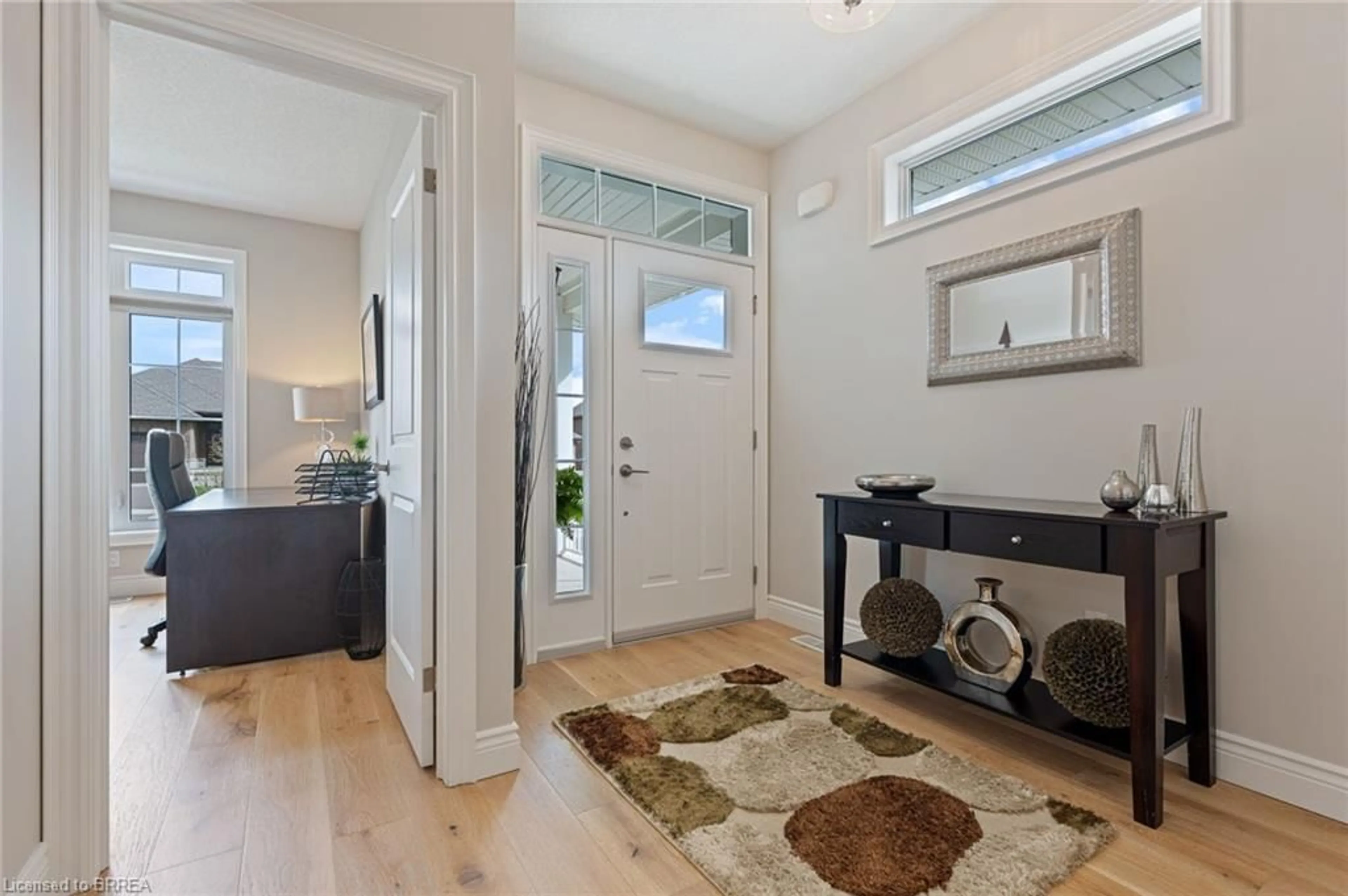 Indoor entryway for 13 Masters Lane, Paris Ontario N3L 0H3