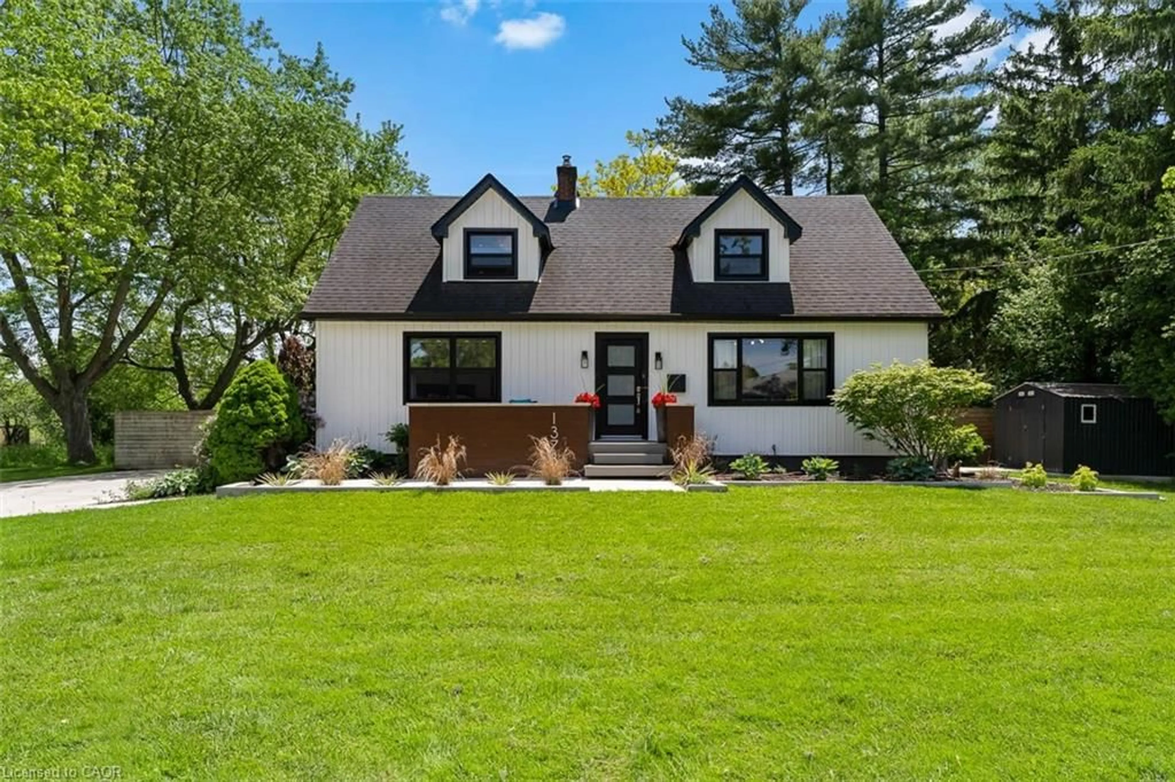 Home with vinyl exterior material, street for 1373 Orchard Ave, Fort Erie Ontario L2A 3E5